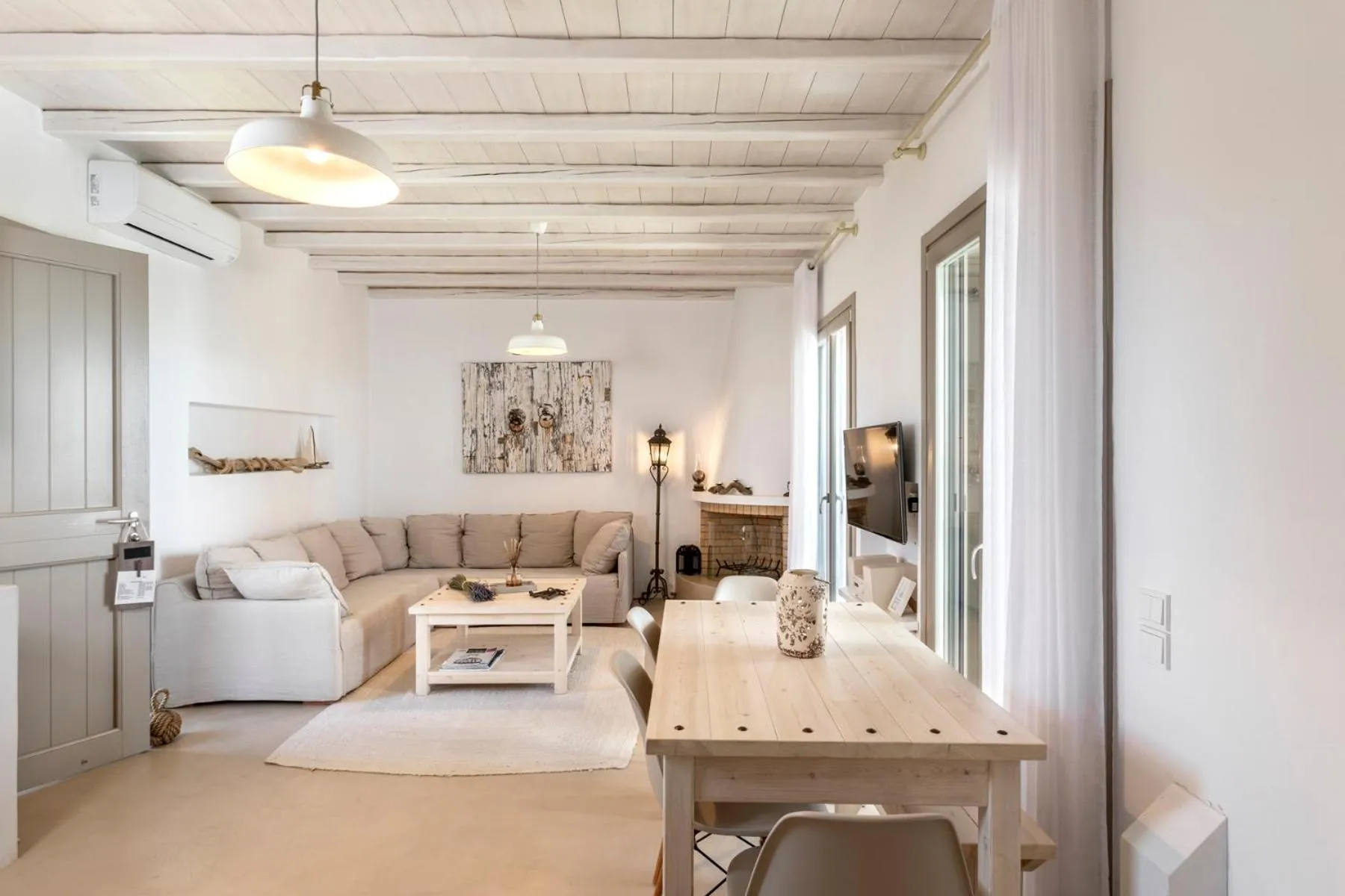 White Tinos Luxury Suites