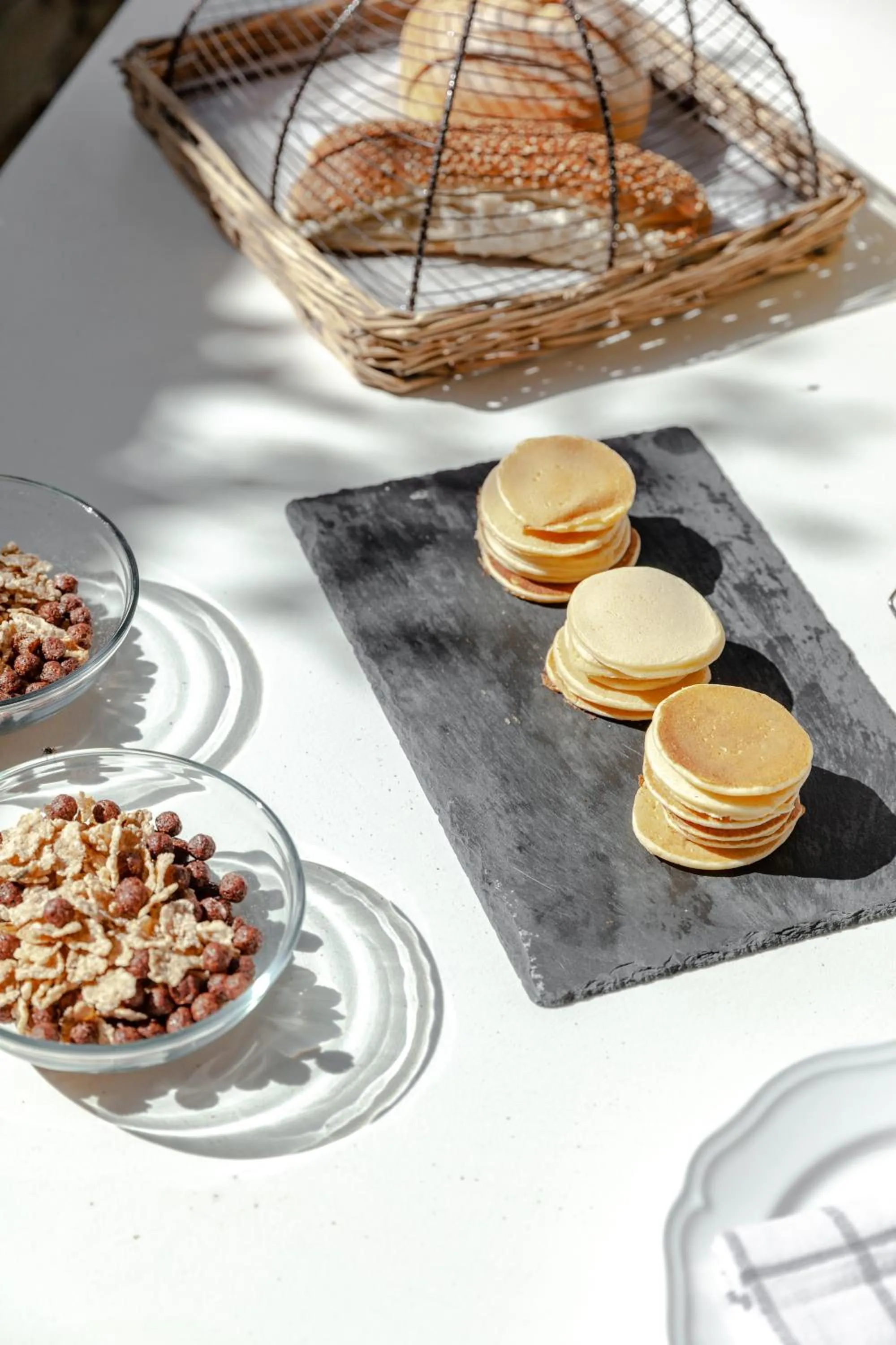 White Tinos Luxury Suites