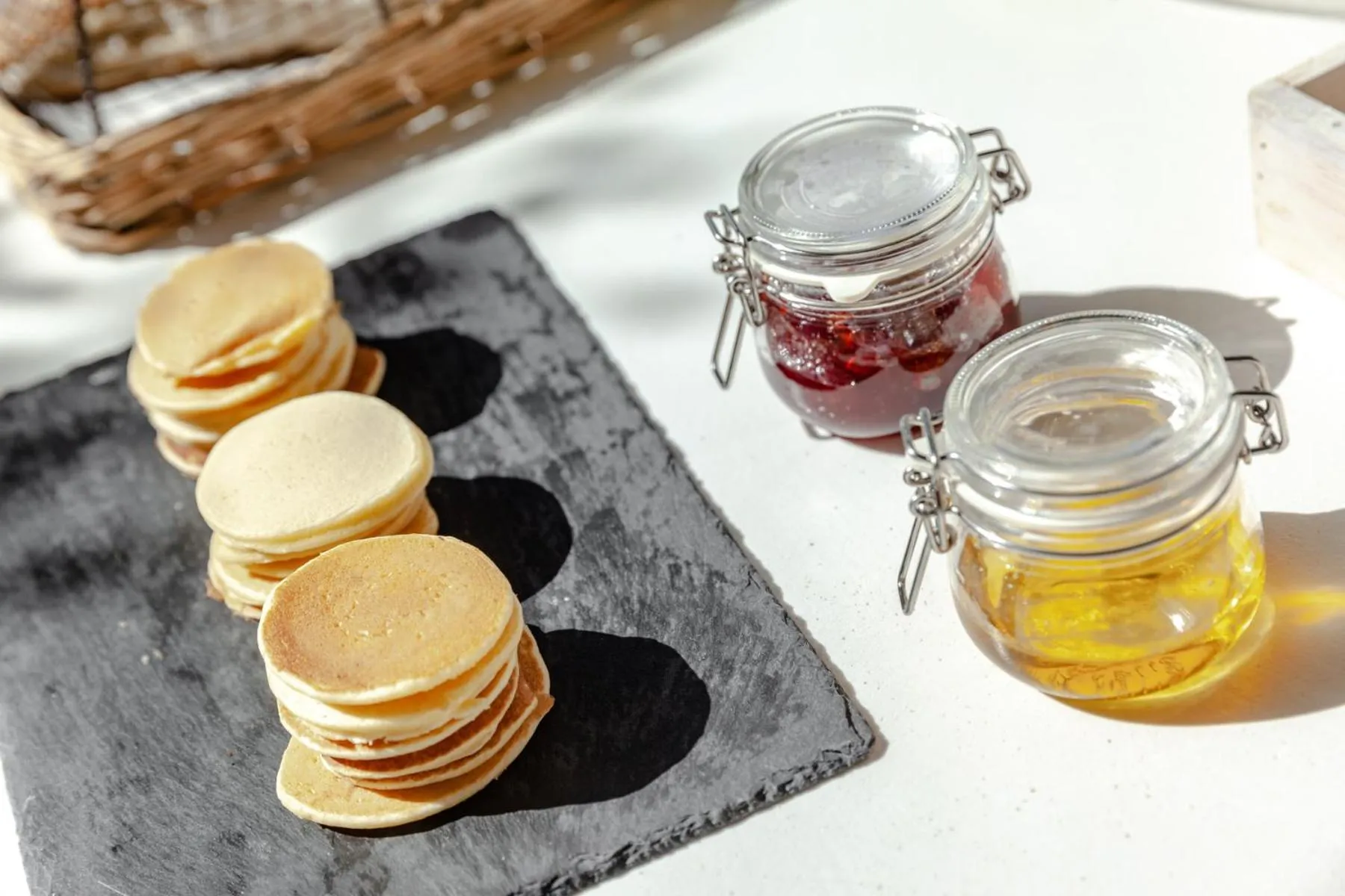 White Tinos Luxury Suites