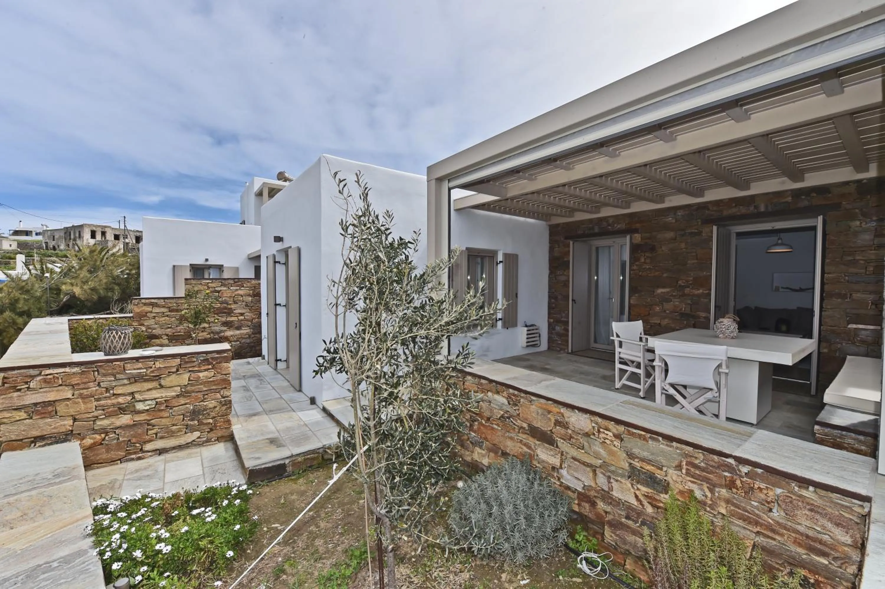 Facade/entrance in White Tinos Luxury Suites