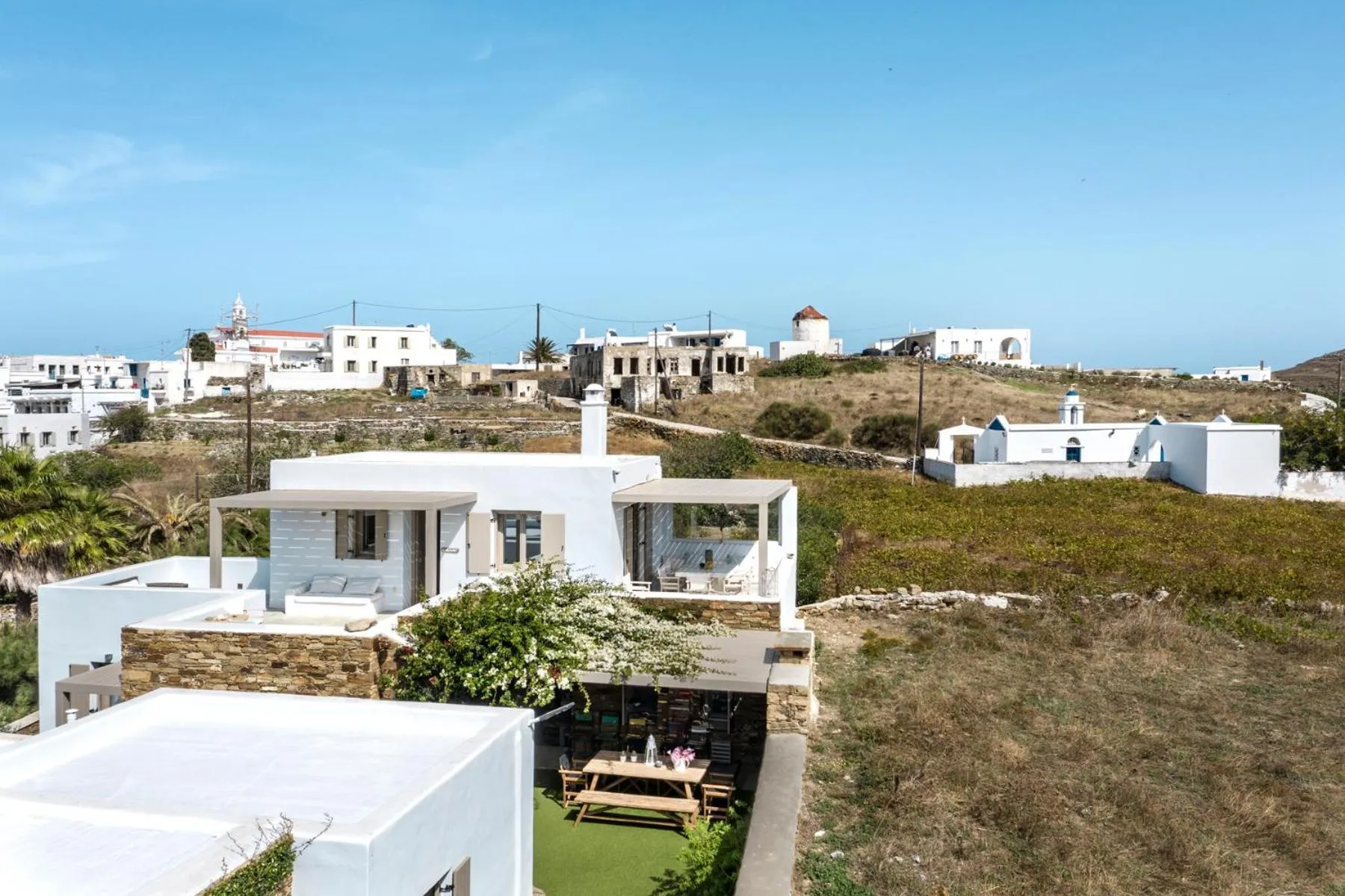 White Tinos Luxury Suites