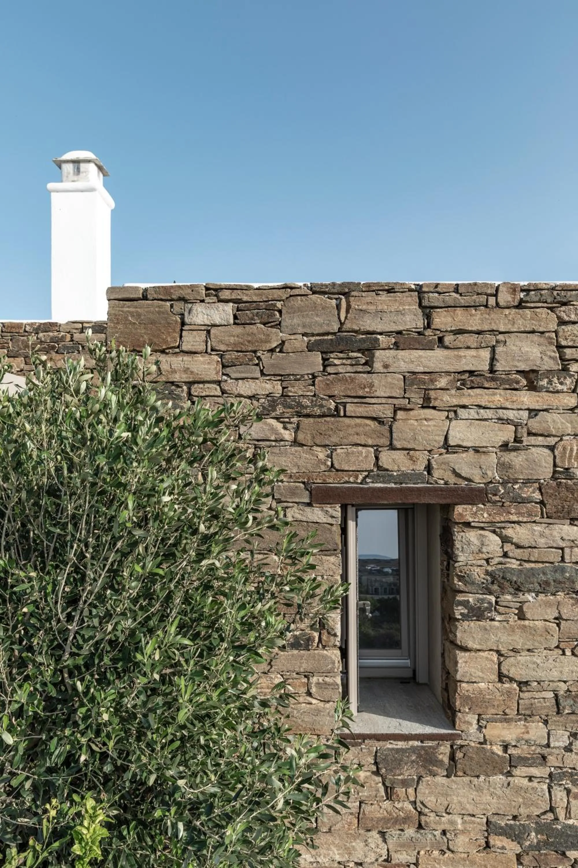 White Tinos Luxury Suites