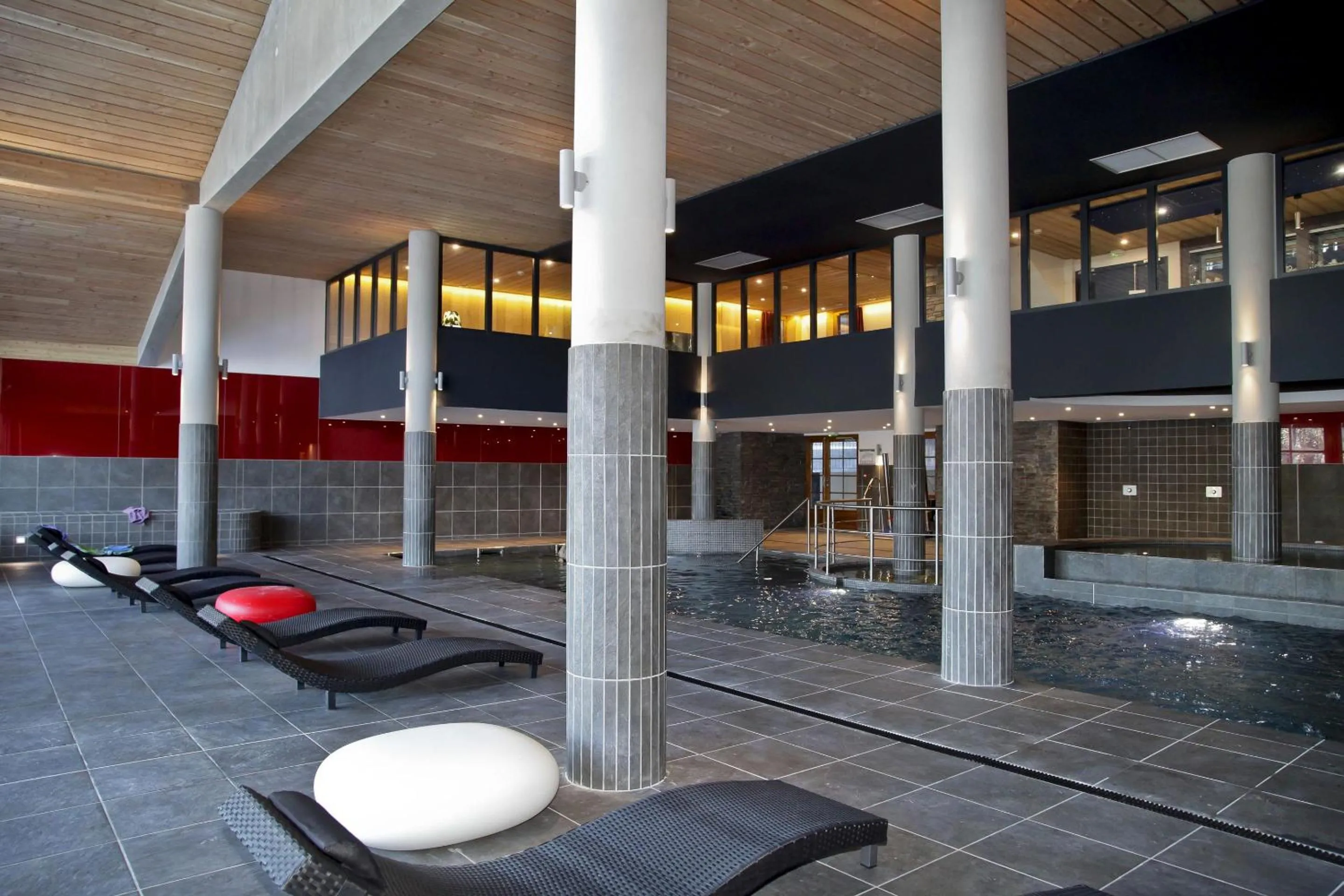 Swimming pool in Résidence Odalys Les Fermes de Châtel