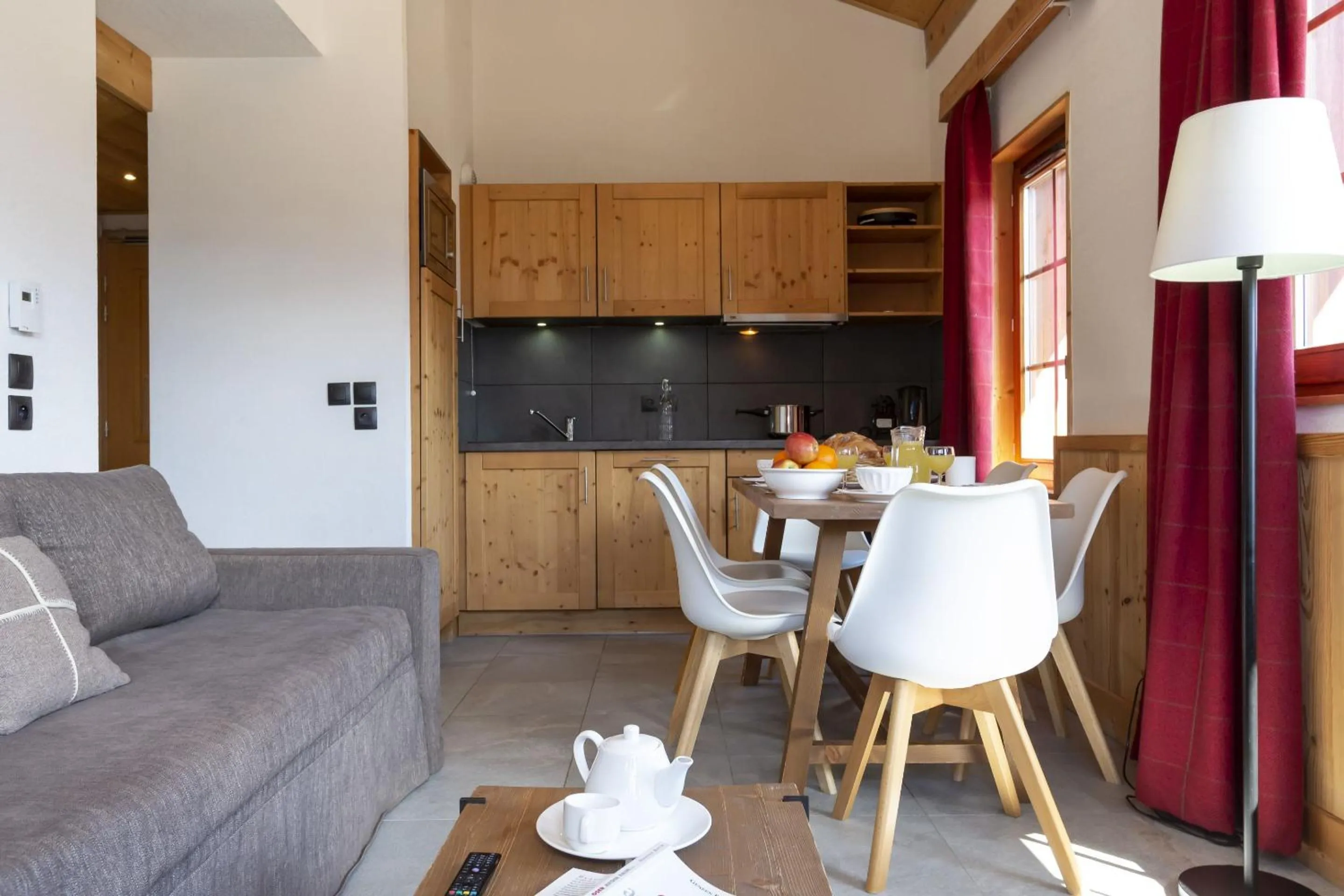 Dining area in Résidence Odalys Les Fermes de Châtel