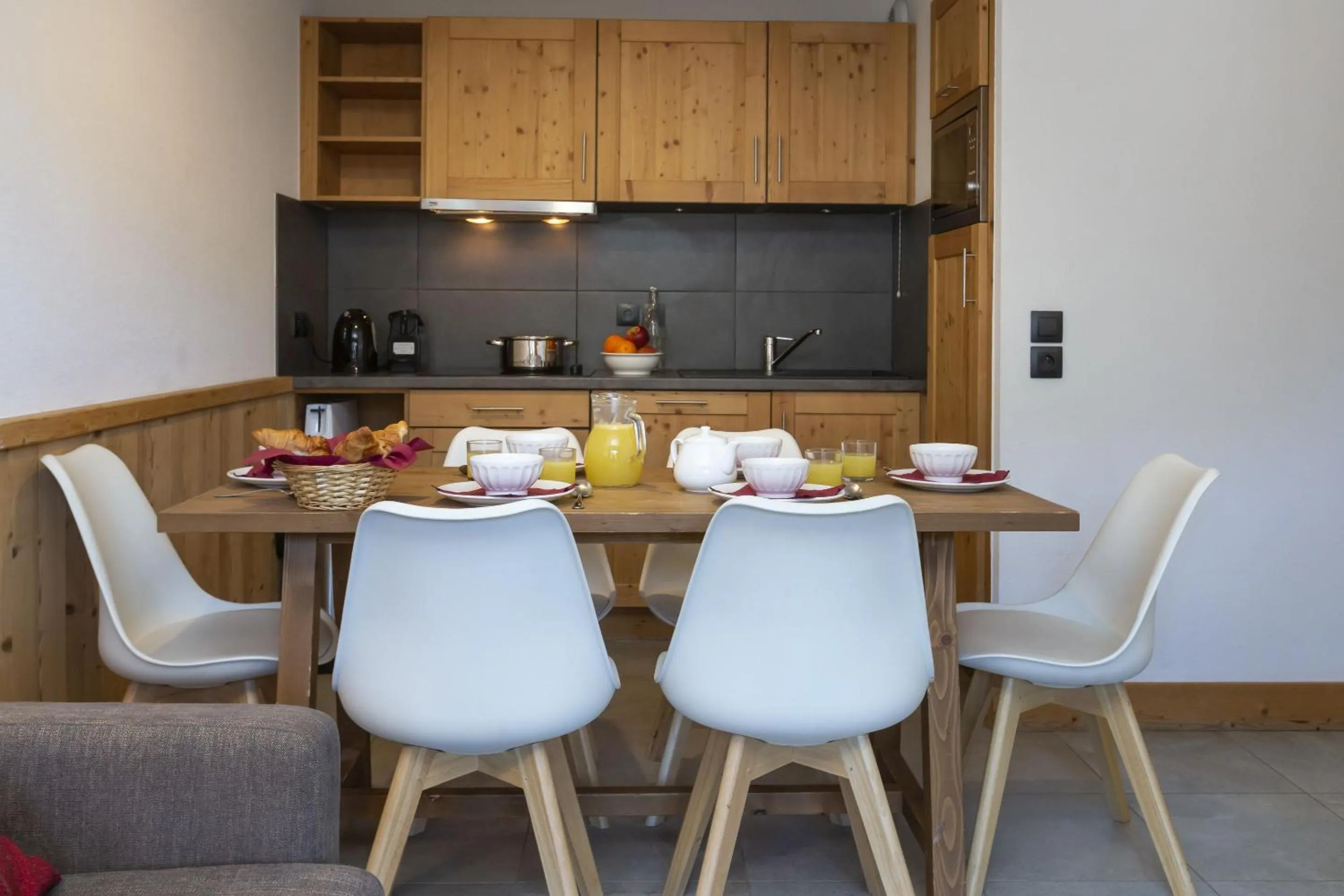 Dining area in Résidence Odalys Les Fermes de Châtel