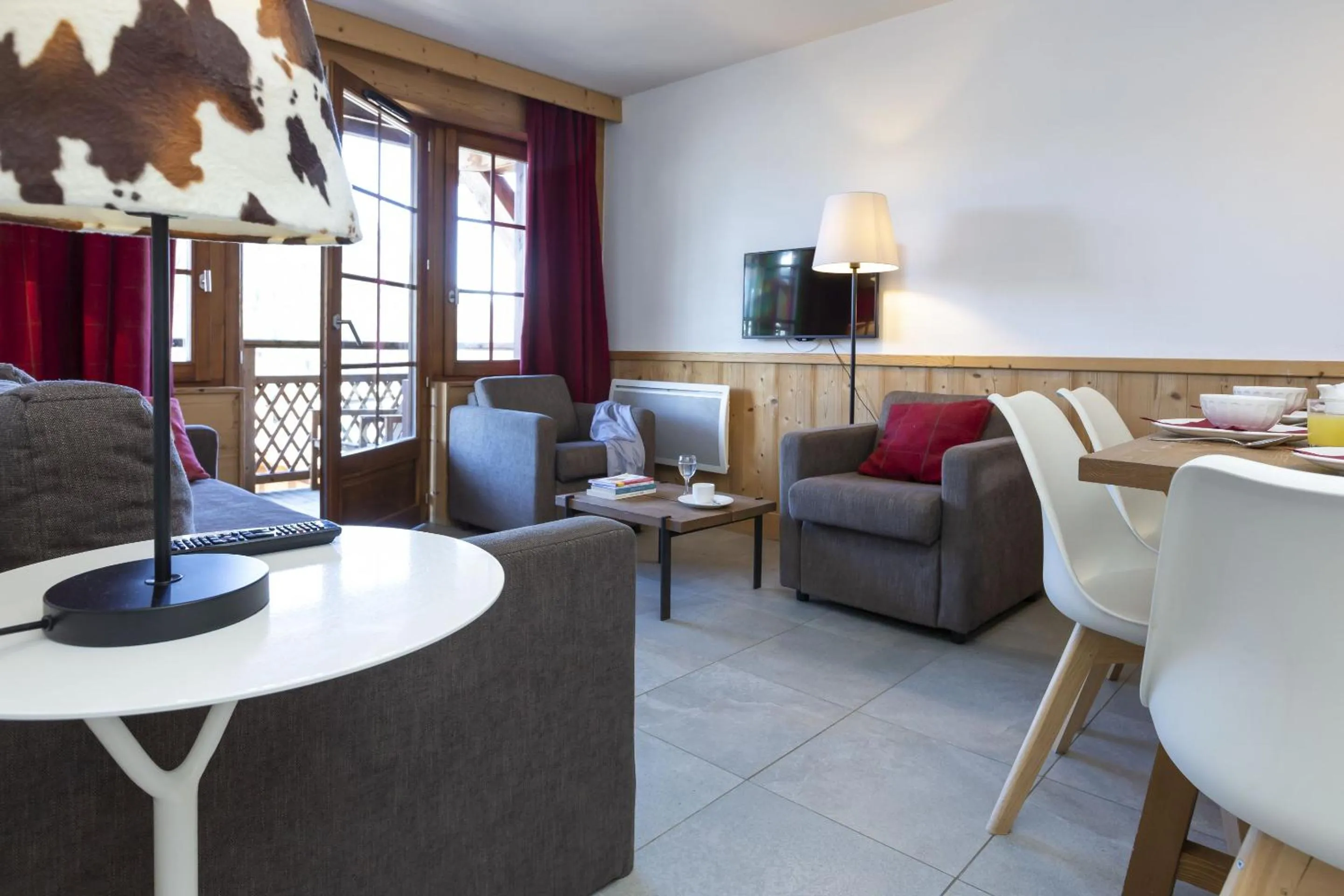 Dining area in Résidence Odalys Les Fermes de Châtel