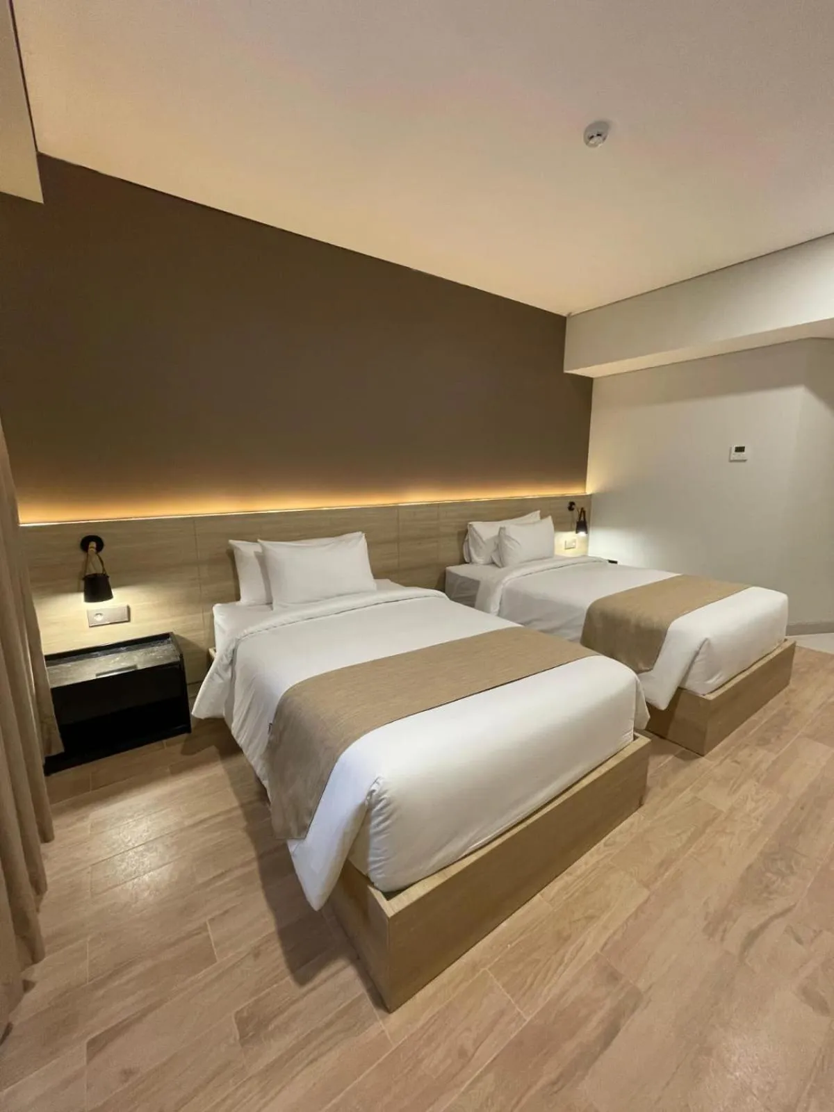 University Hotel UMY