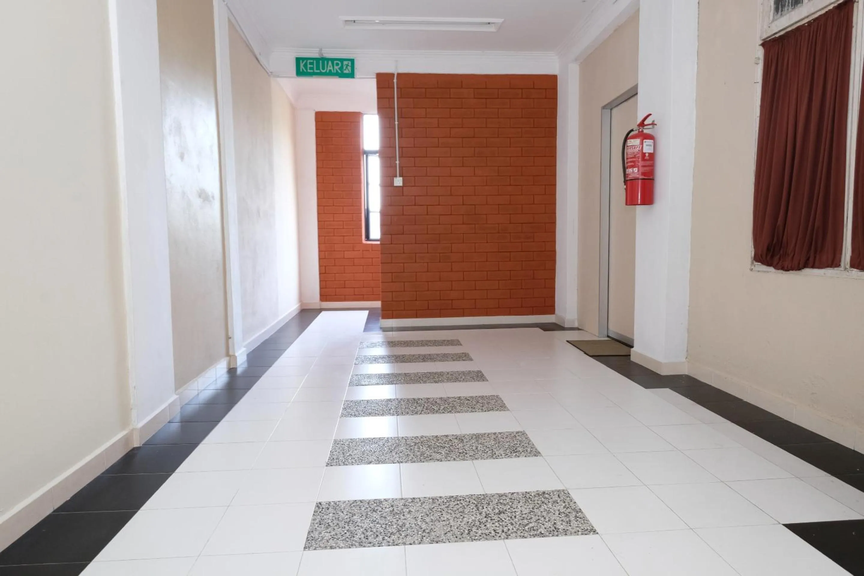 Lobby or reception in OYO 1017 Al-inshirah Inn