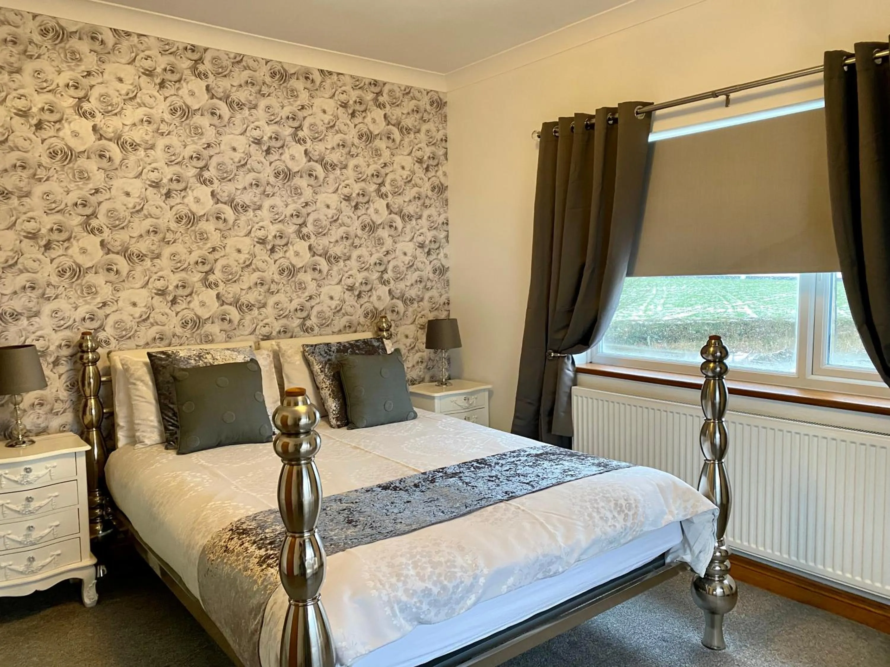 Bed in Gwynfryn Guest House