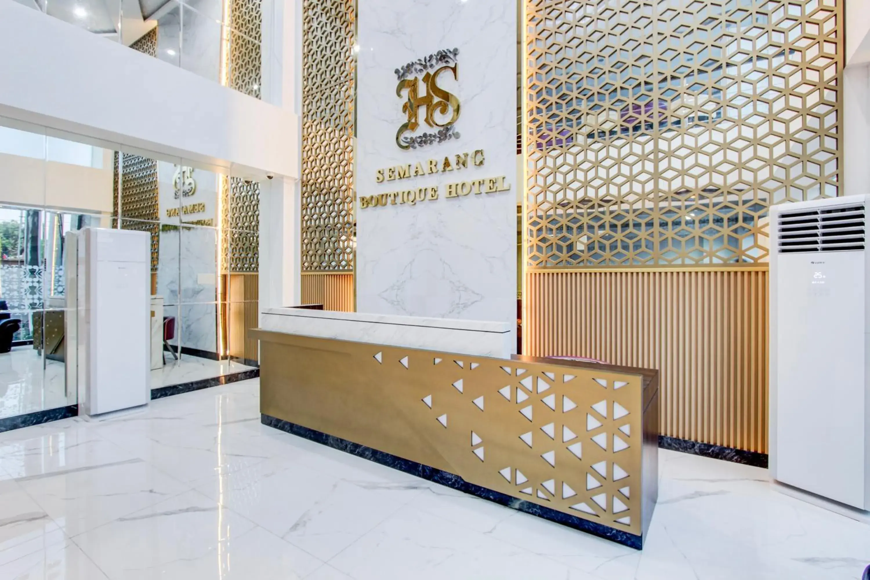 Townhouse OAK Near The Park Mall Semarang Formerly Semarang Boutique Hotel Townhouse OAK Near The Park Mall Semarang Formerly Semarang Boutique Hotel