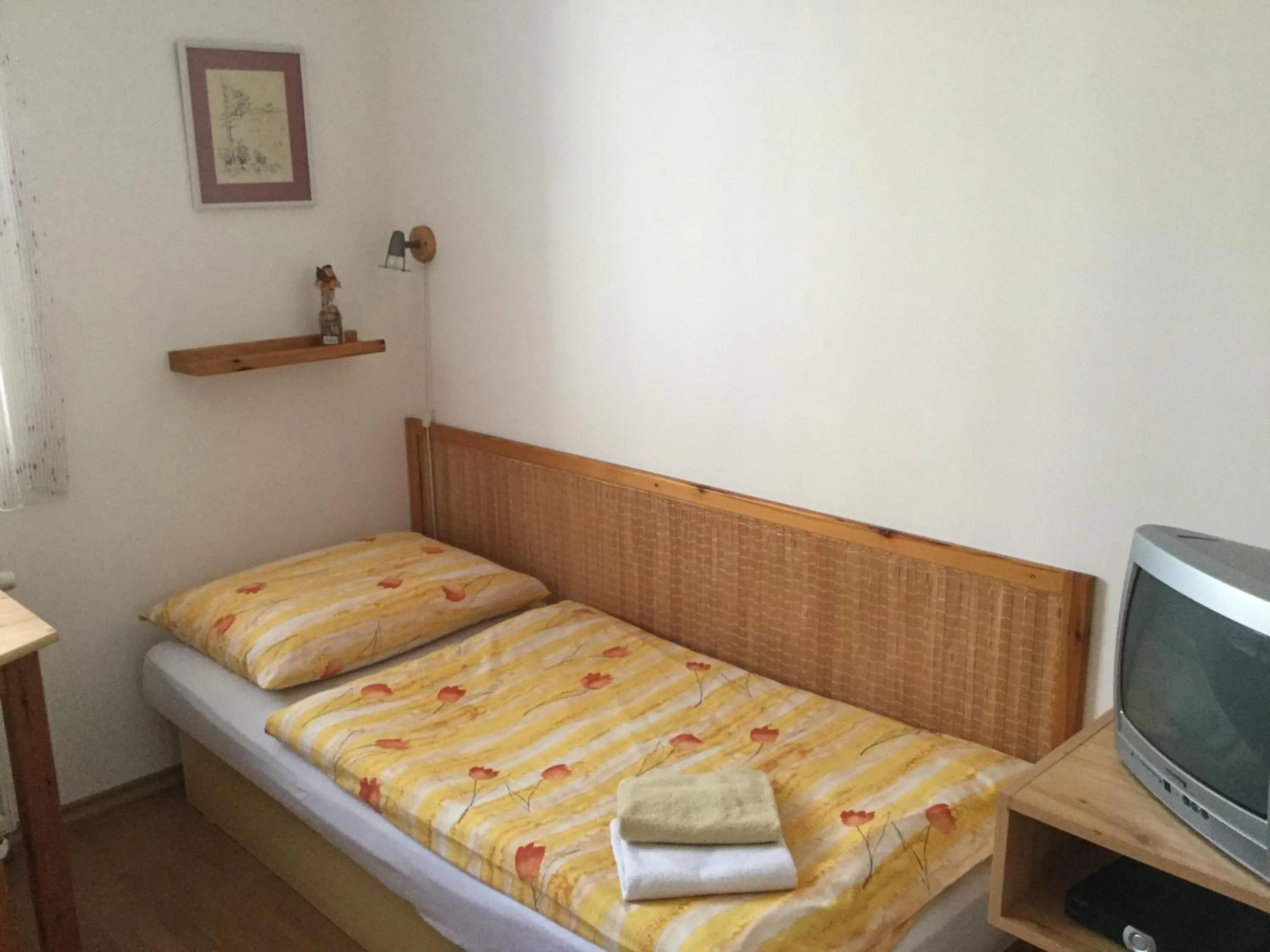 Bed in Pension 325