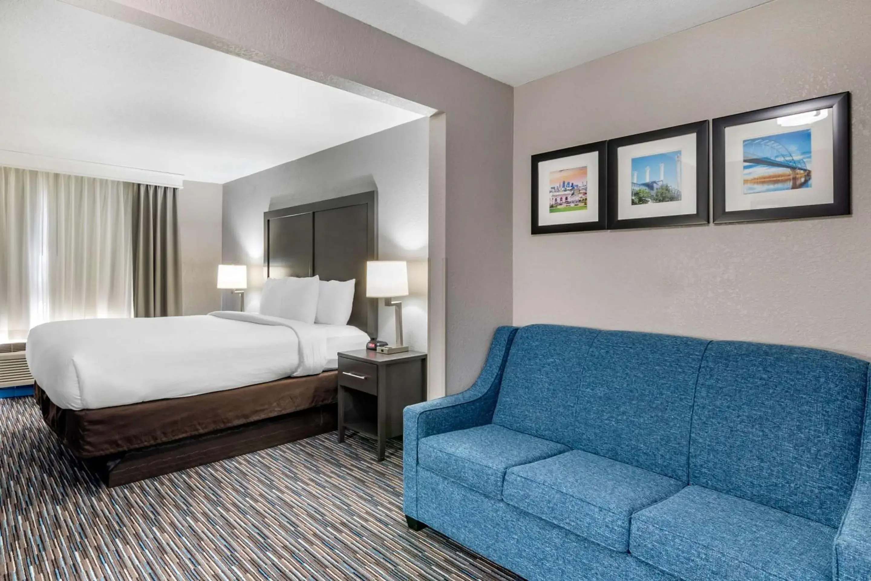 King Room with Sofa Bed - Non-Smoking in Comfort Inn & Suites Emporia King Room with Sofa Bed - Non-Smoking in Comfort Inn & Suites Emporia