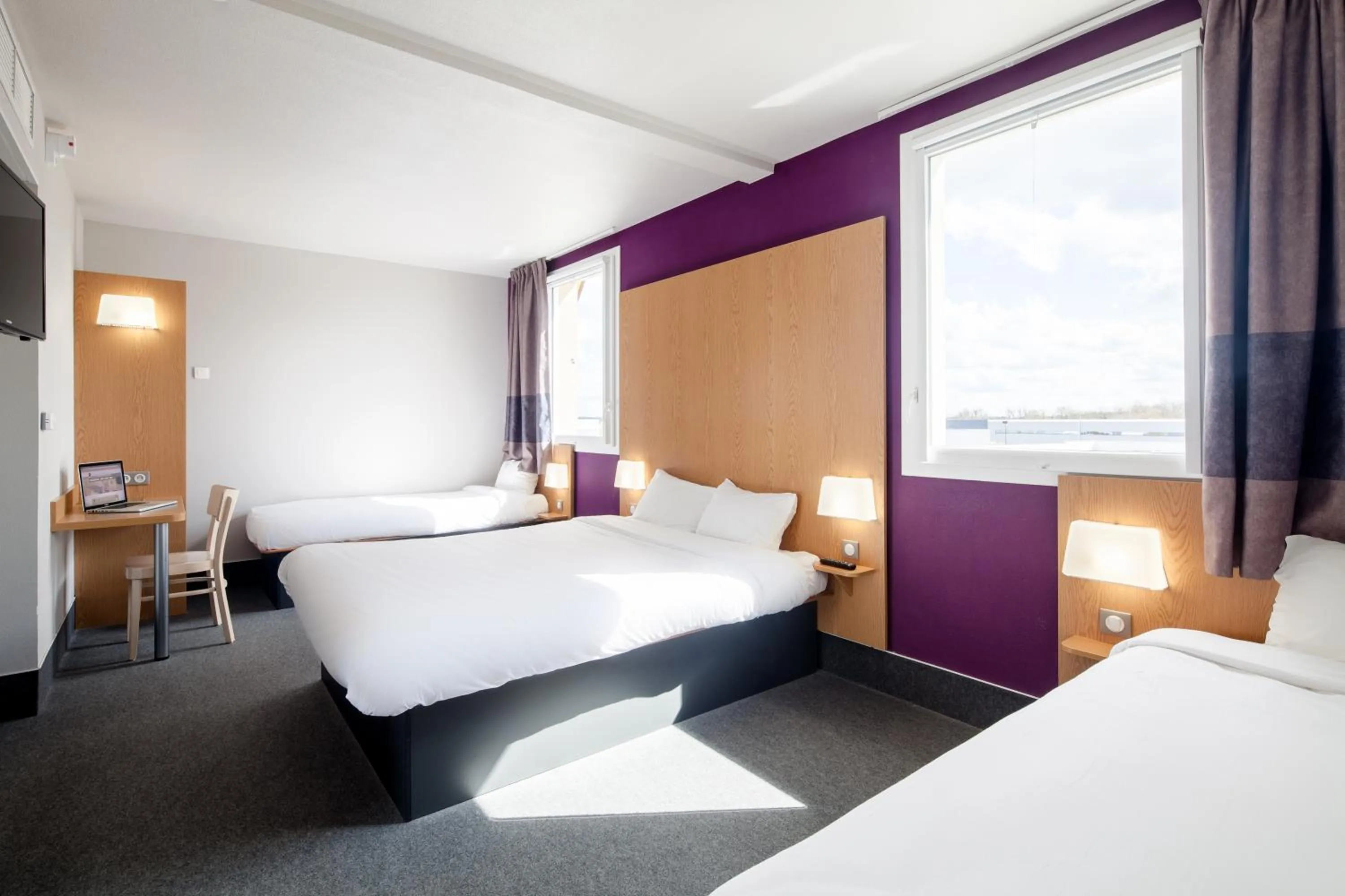 Bedroom, Bed in B&B HOTEL Lieusaint Carré Sénart