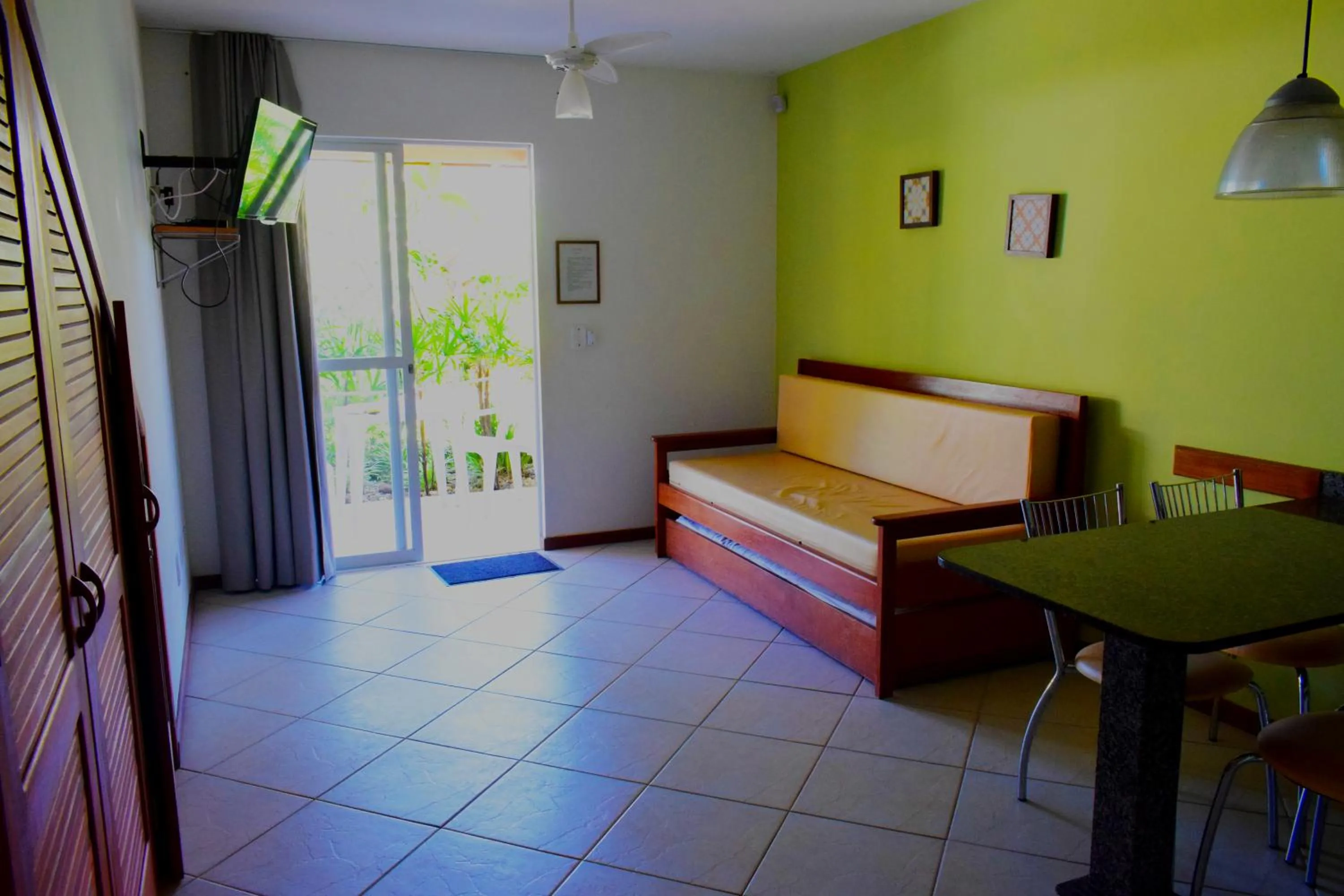 Living room, Bed in Morada Dos Ventos