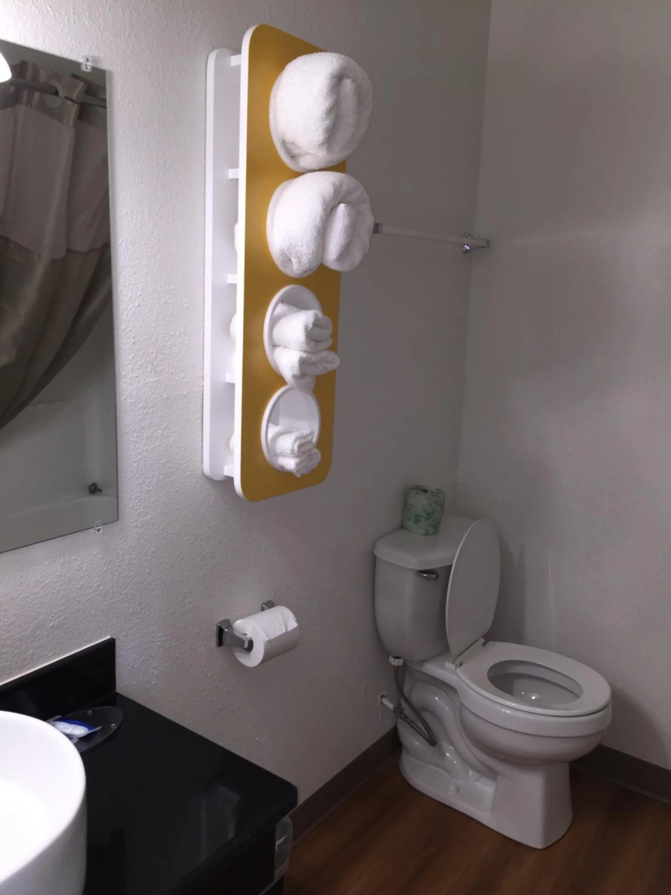Bathroom in Motel 6-Prairie Du Chien, WI