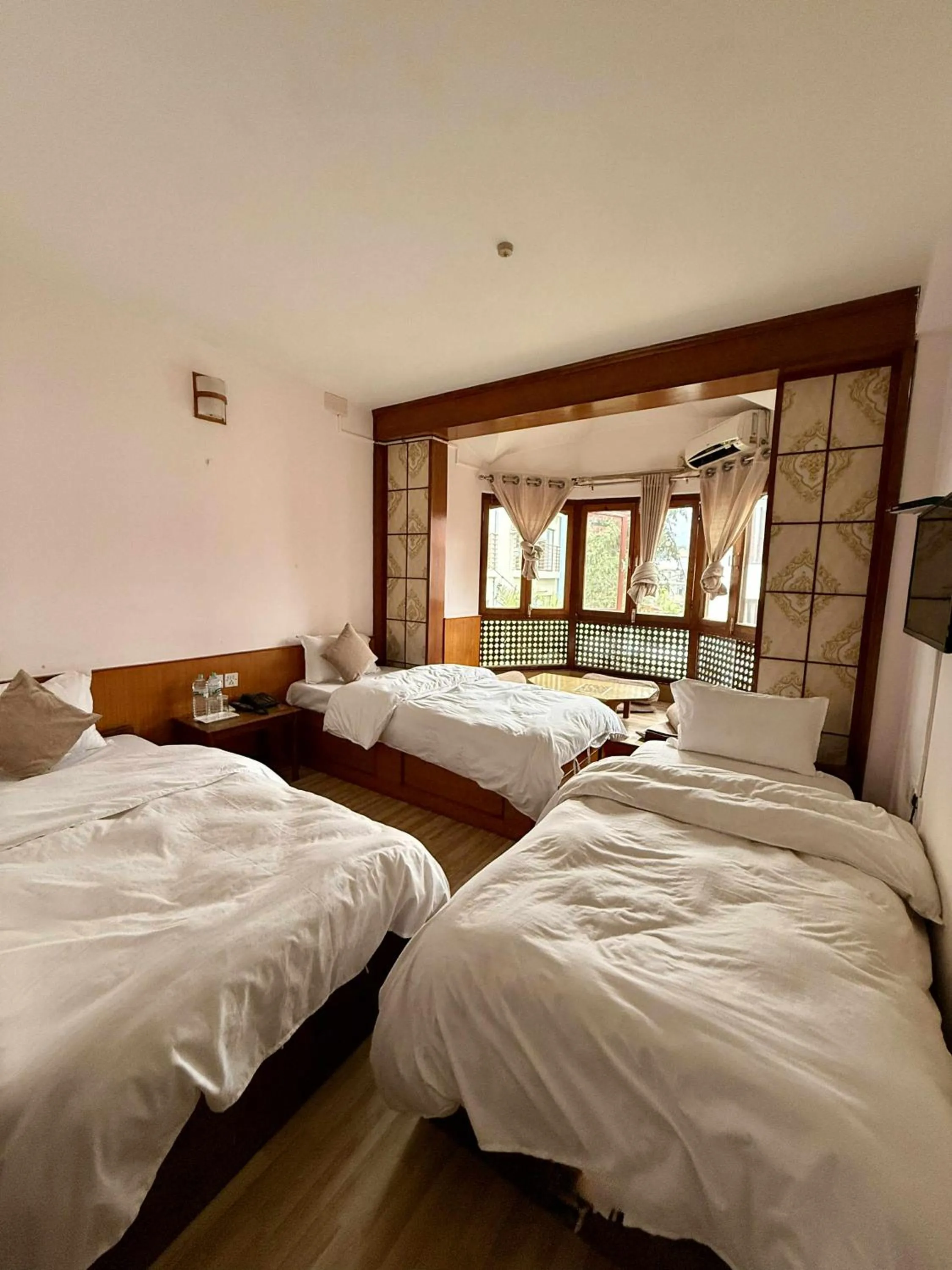 Laavanya Inn