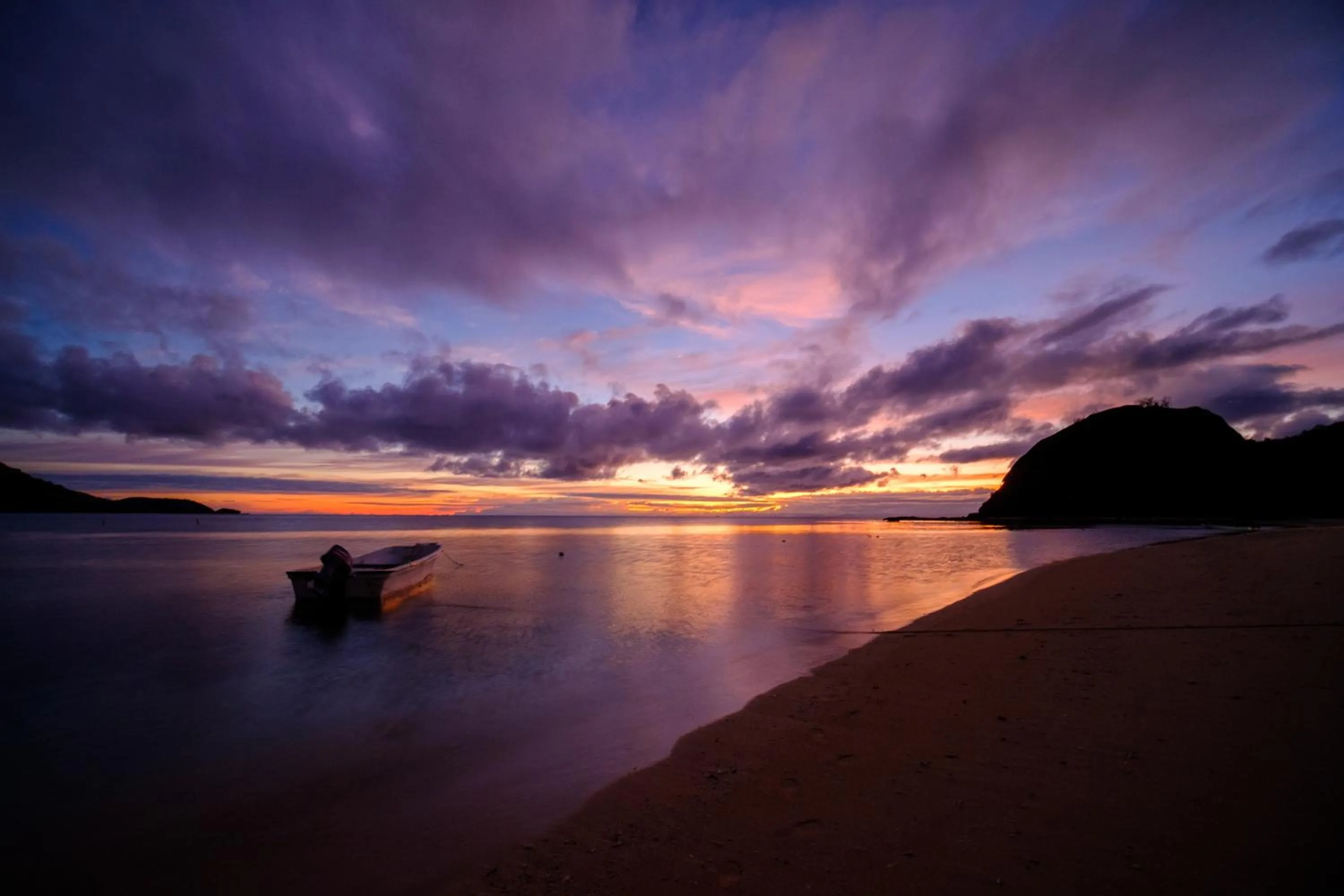 Barefoot Kuata Island Resort