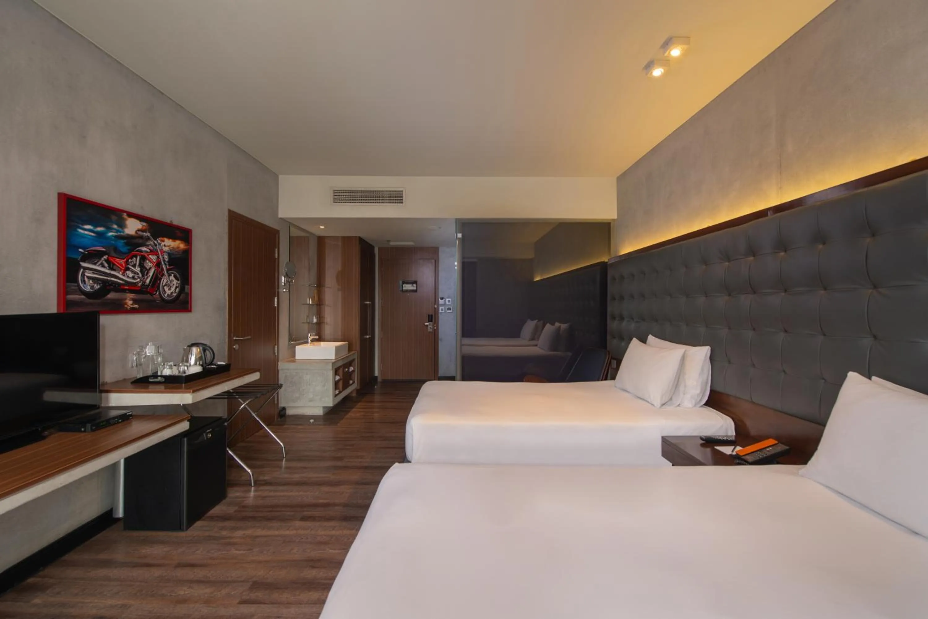 Bedroom, Bed in The B Hotel Quezon City