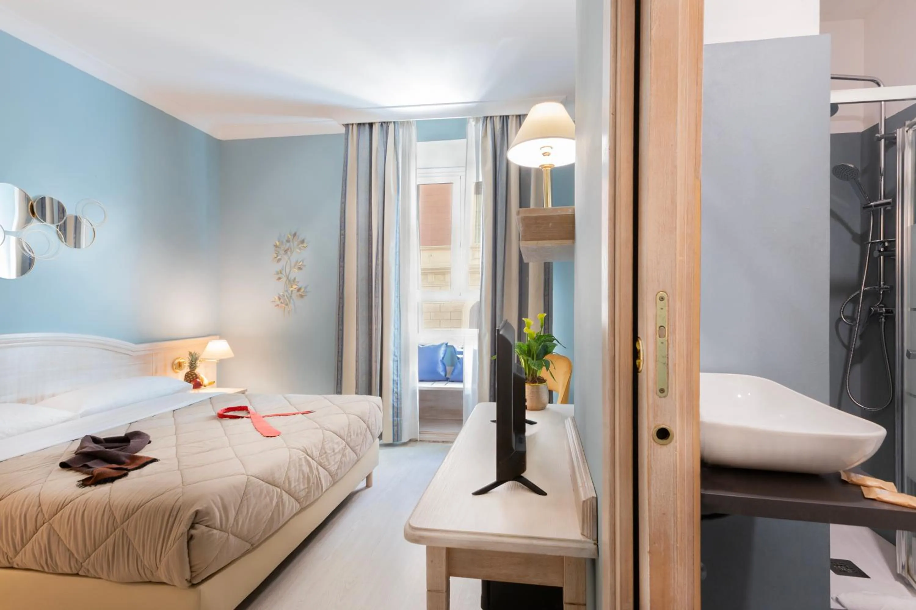 Bedroom, Bed in Piccolo Imperiale