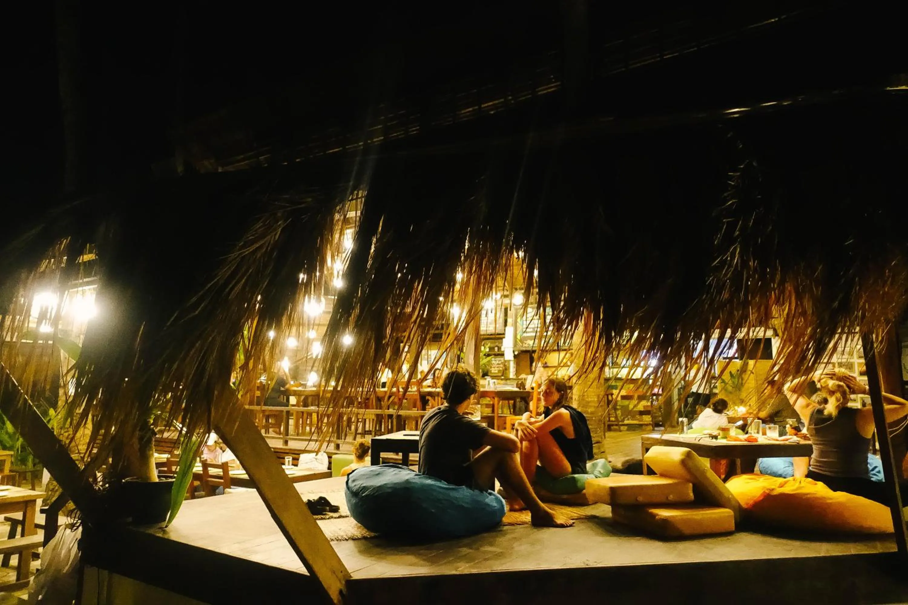 Restaurant/places to eat in Harana Surf Resort