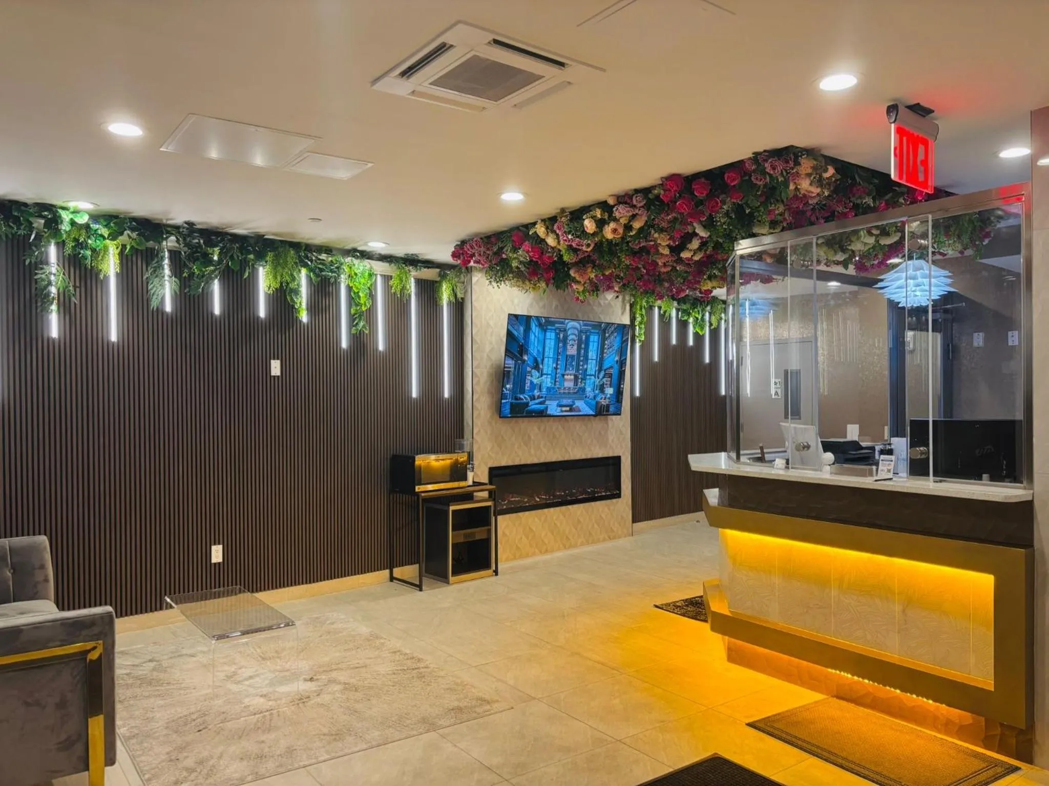 Lobby or reception in LIV Hotel Bronx GRAND OPENING