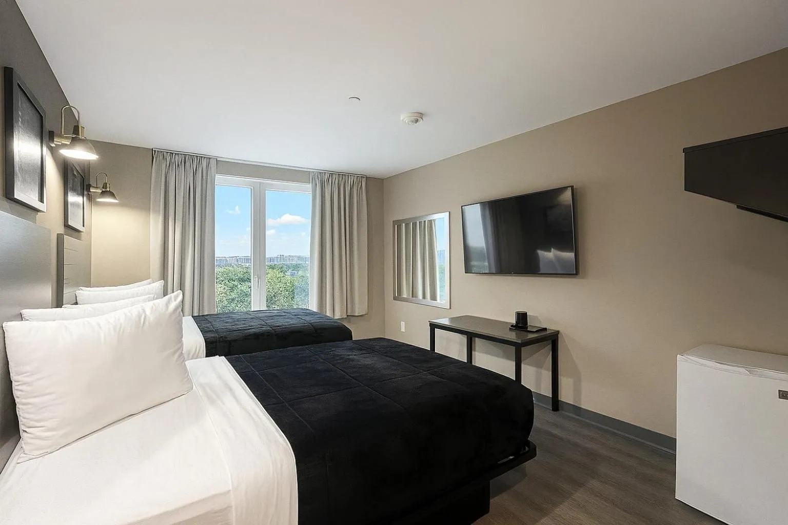 View (from property/room), Bed in LIV Hotel Bronx GRAND OPENING