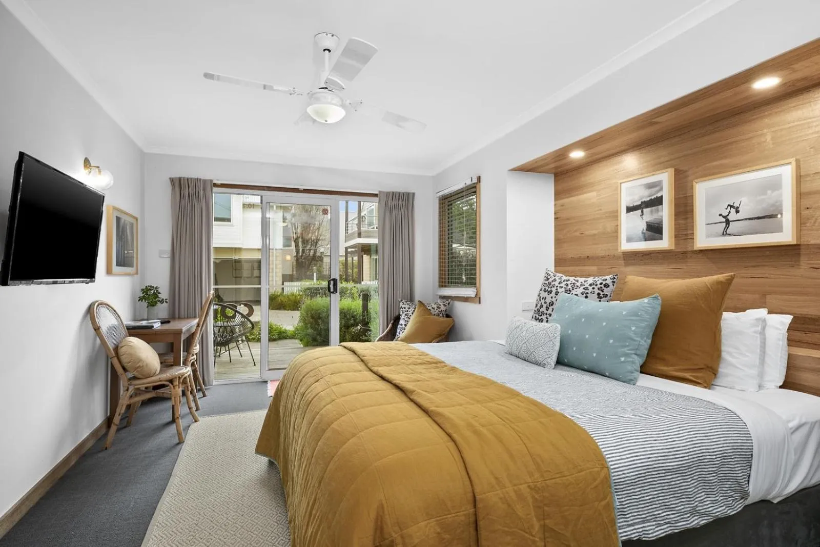 Bed in Seahaven Village