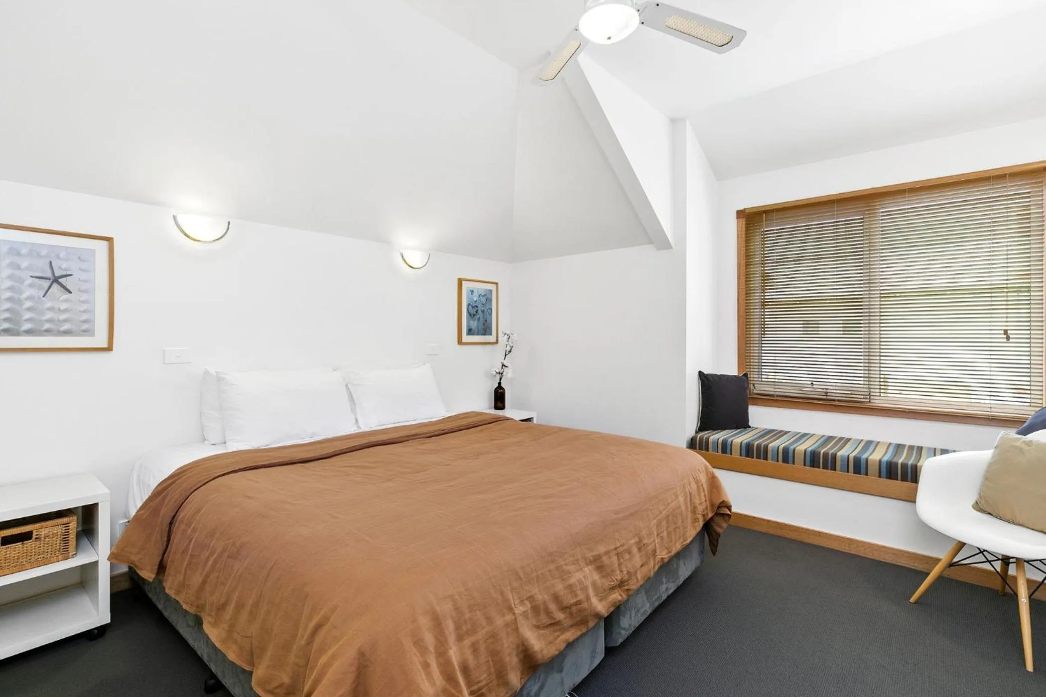 Bed in Seahaven Village