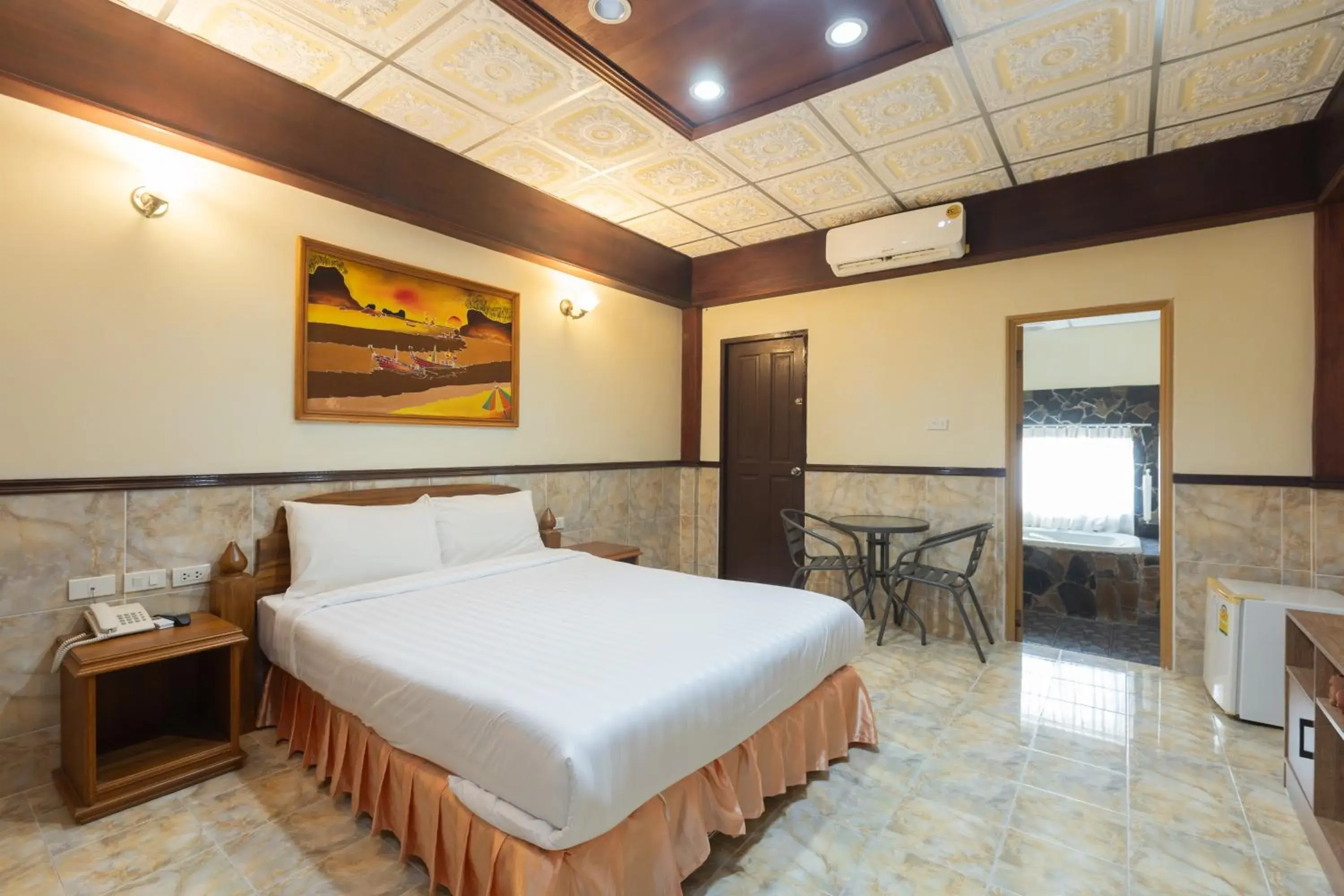 Deluxe Queen Room - single occupancy in Kata Palace Phuket Hotel Deluxe Queen Room - single occupancy in Kata Palace Phuket Hotel