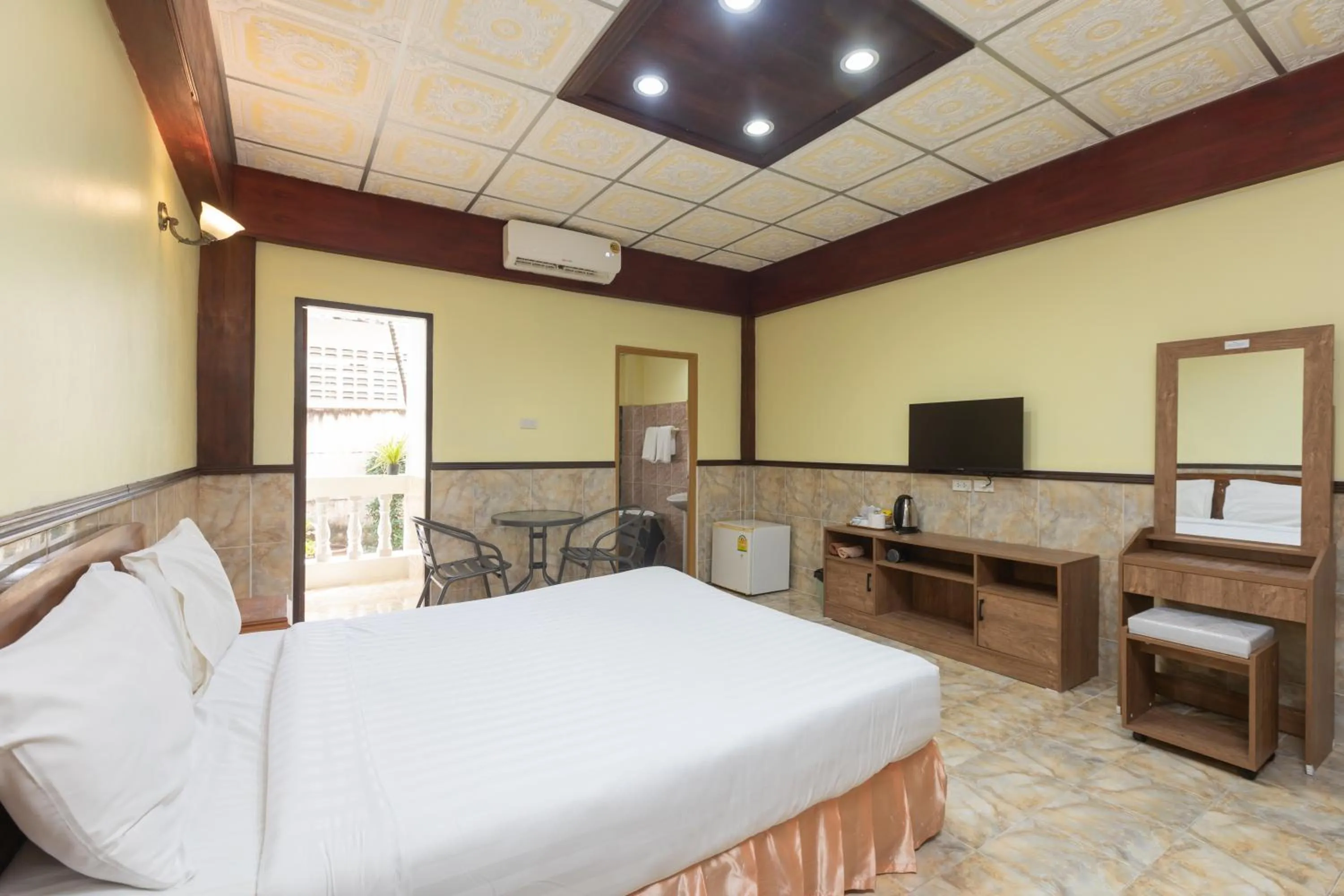 TV and multimedia, Bed in Kata Palace Phuket Hotel