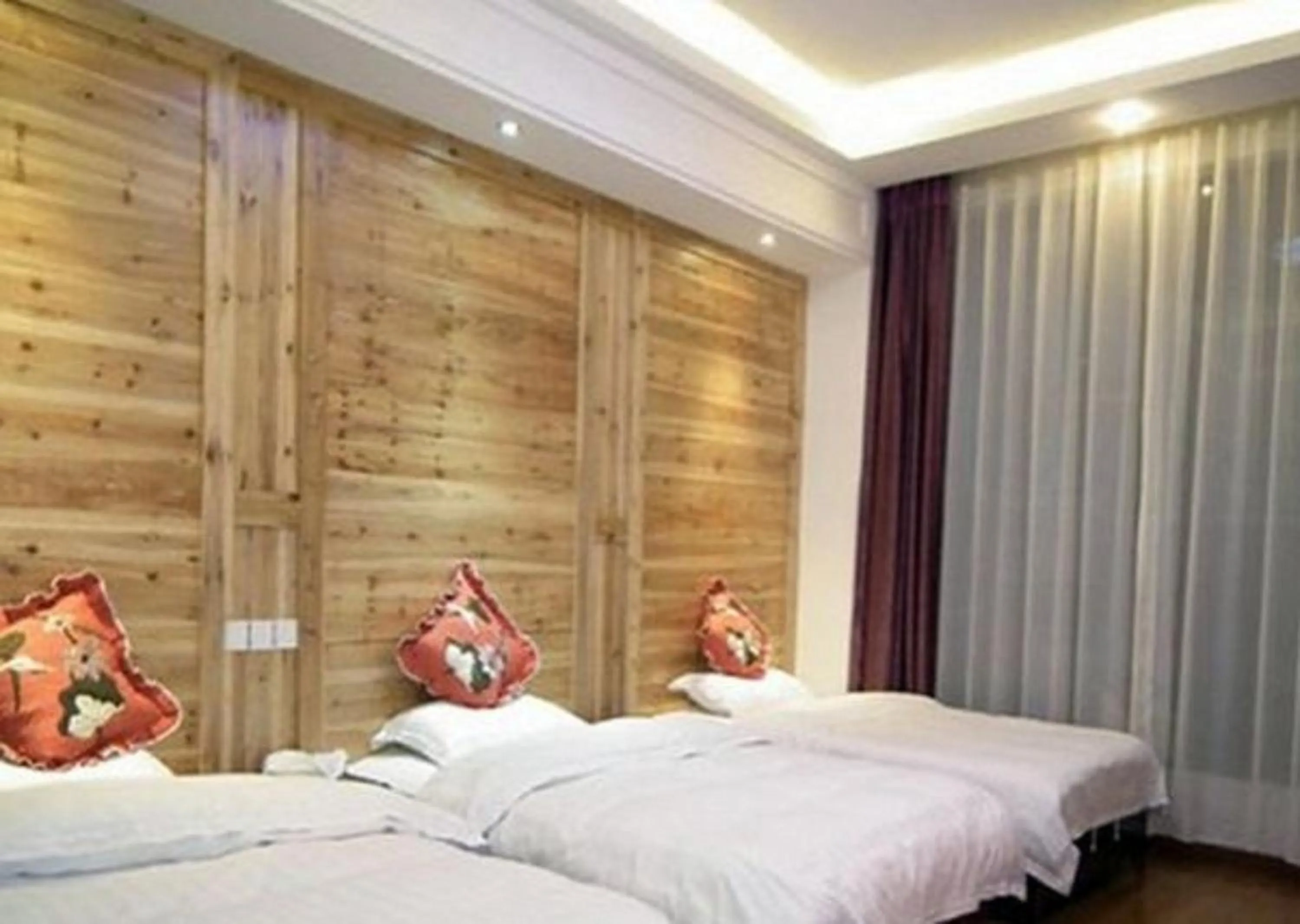 Decorative detail, Bed in Emeishan Moon Bay Hotel