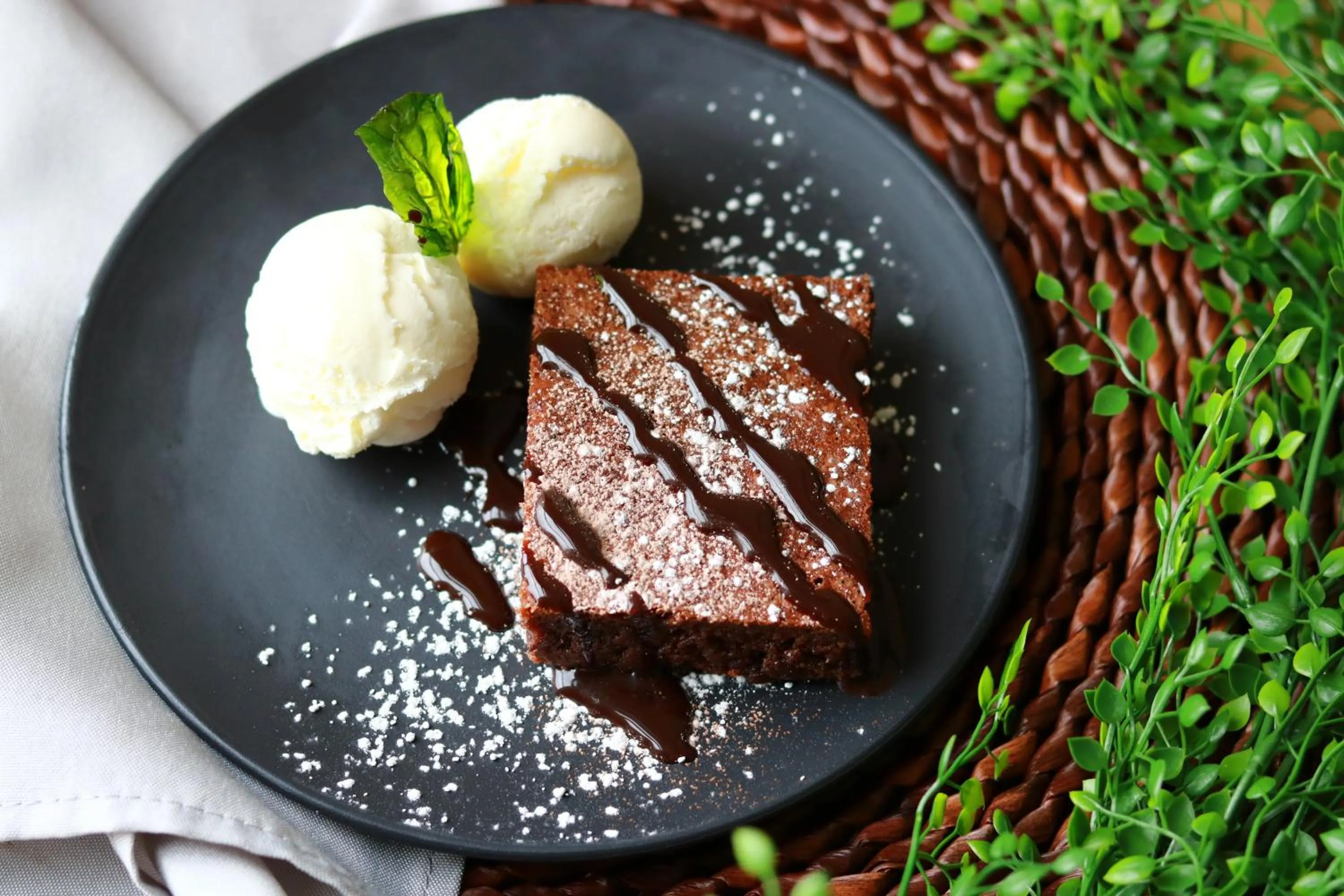 Meals in Windsor Castle Hotel