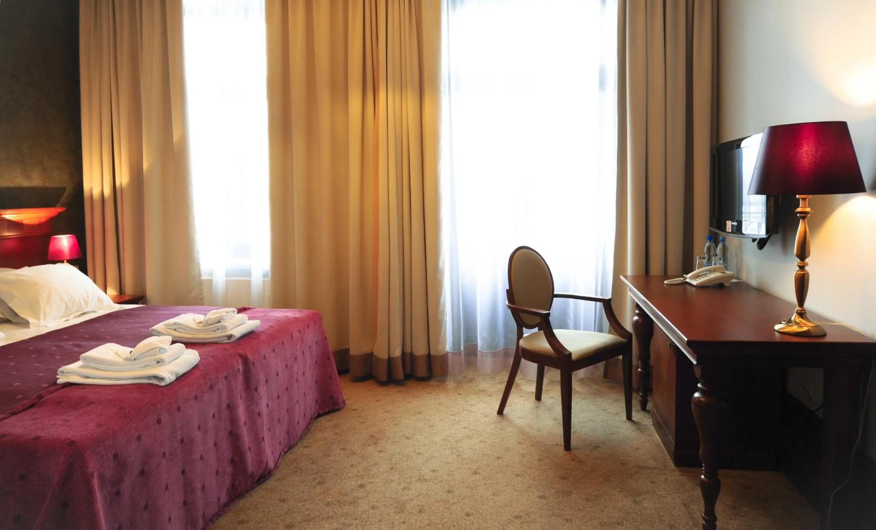 Photo of the whole room, Bed in Hotel Akvilon