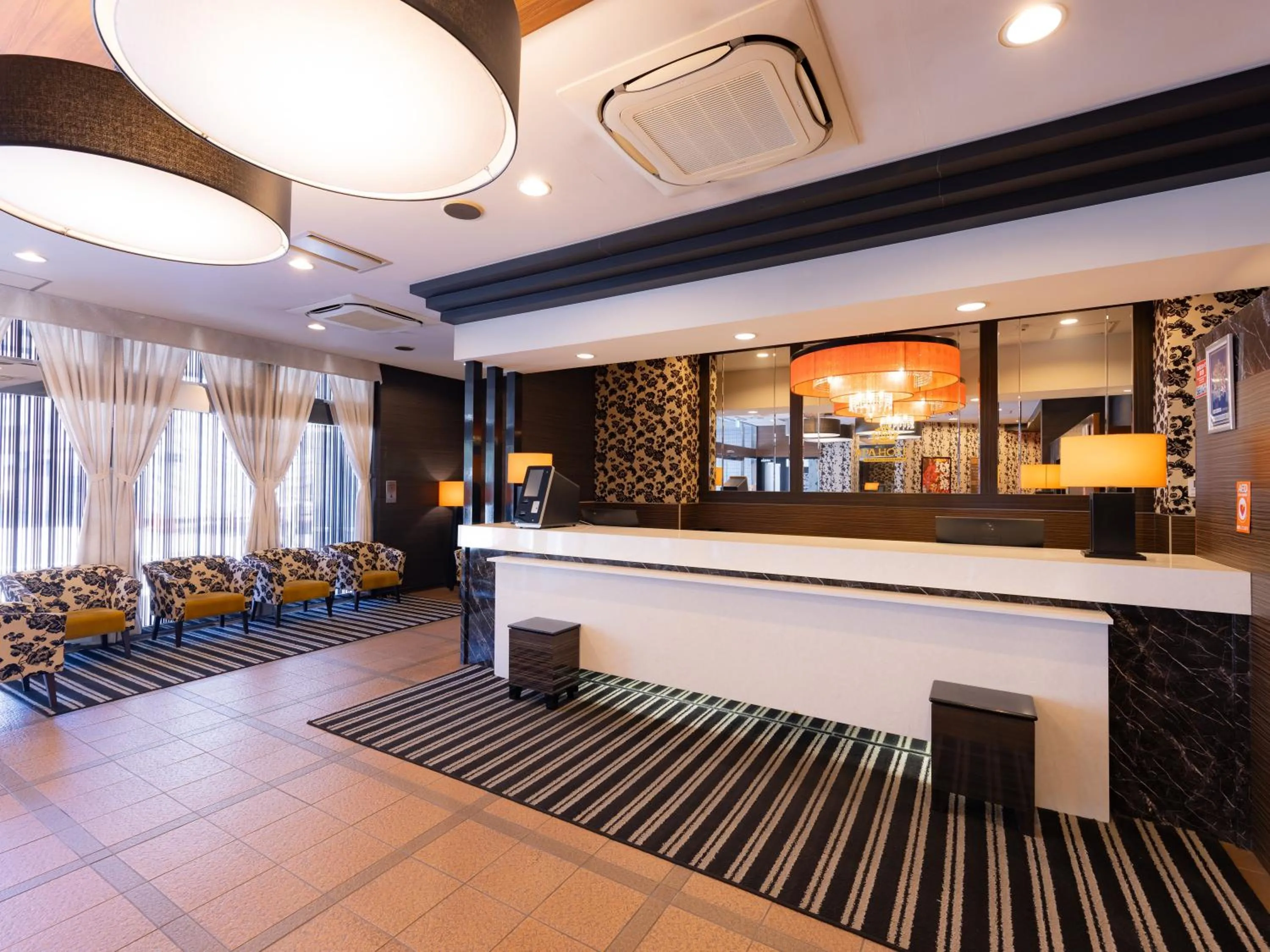 Lobby or reception in APA Hotel Aomori Eki Kenchodori