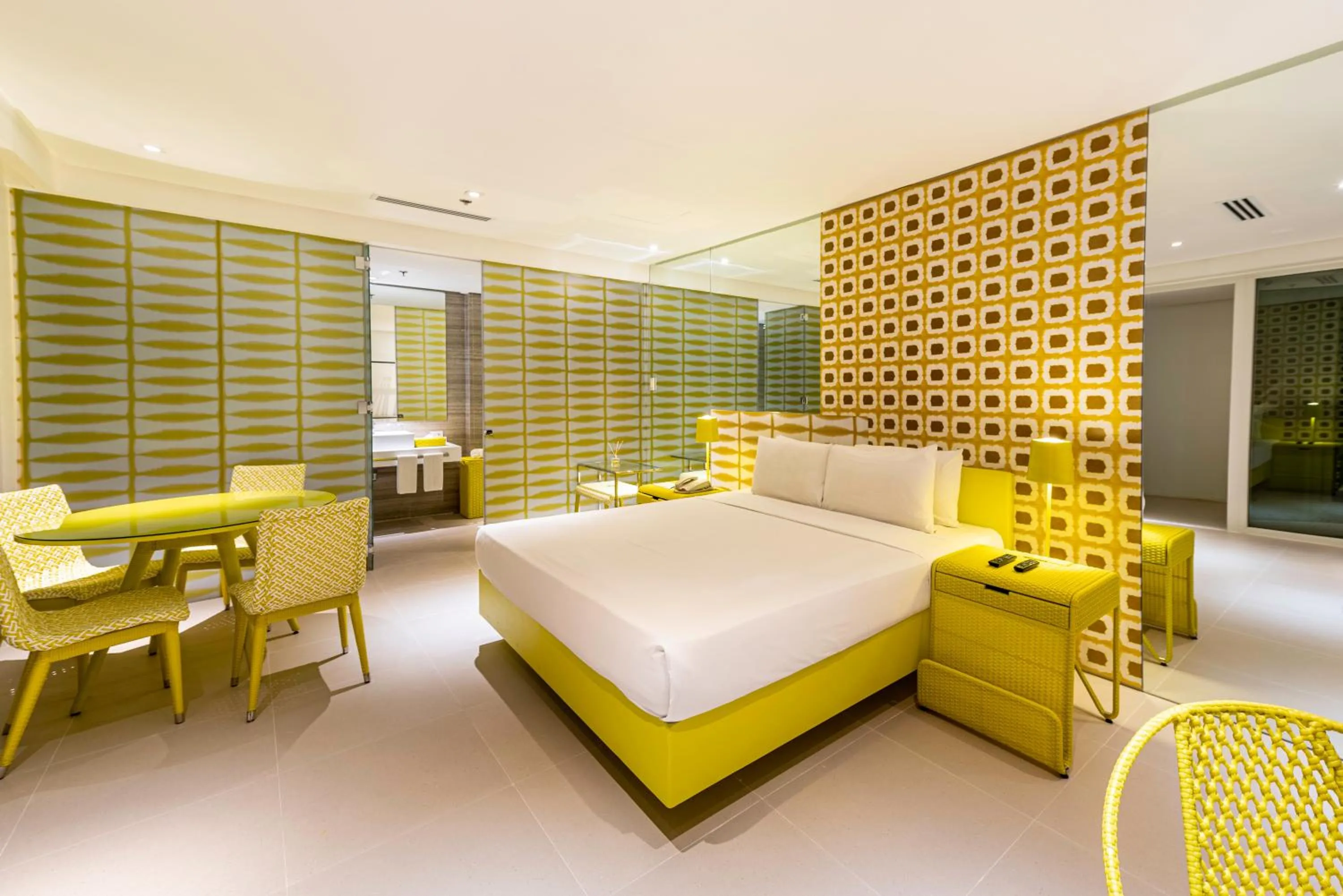 Bed in Astoria Current