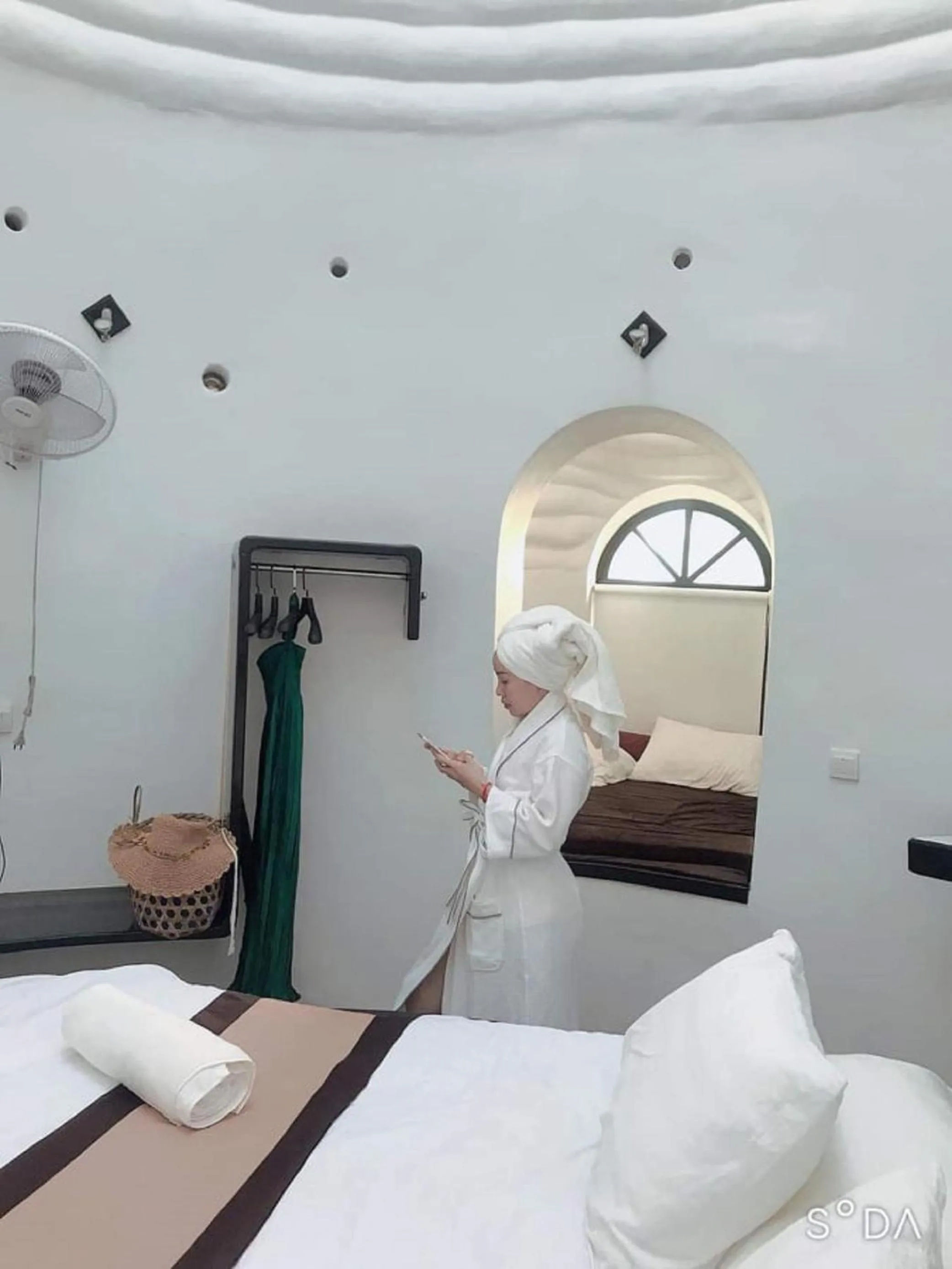 Bedroom, Bed in Moonlight Resort