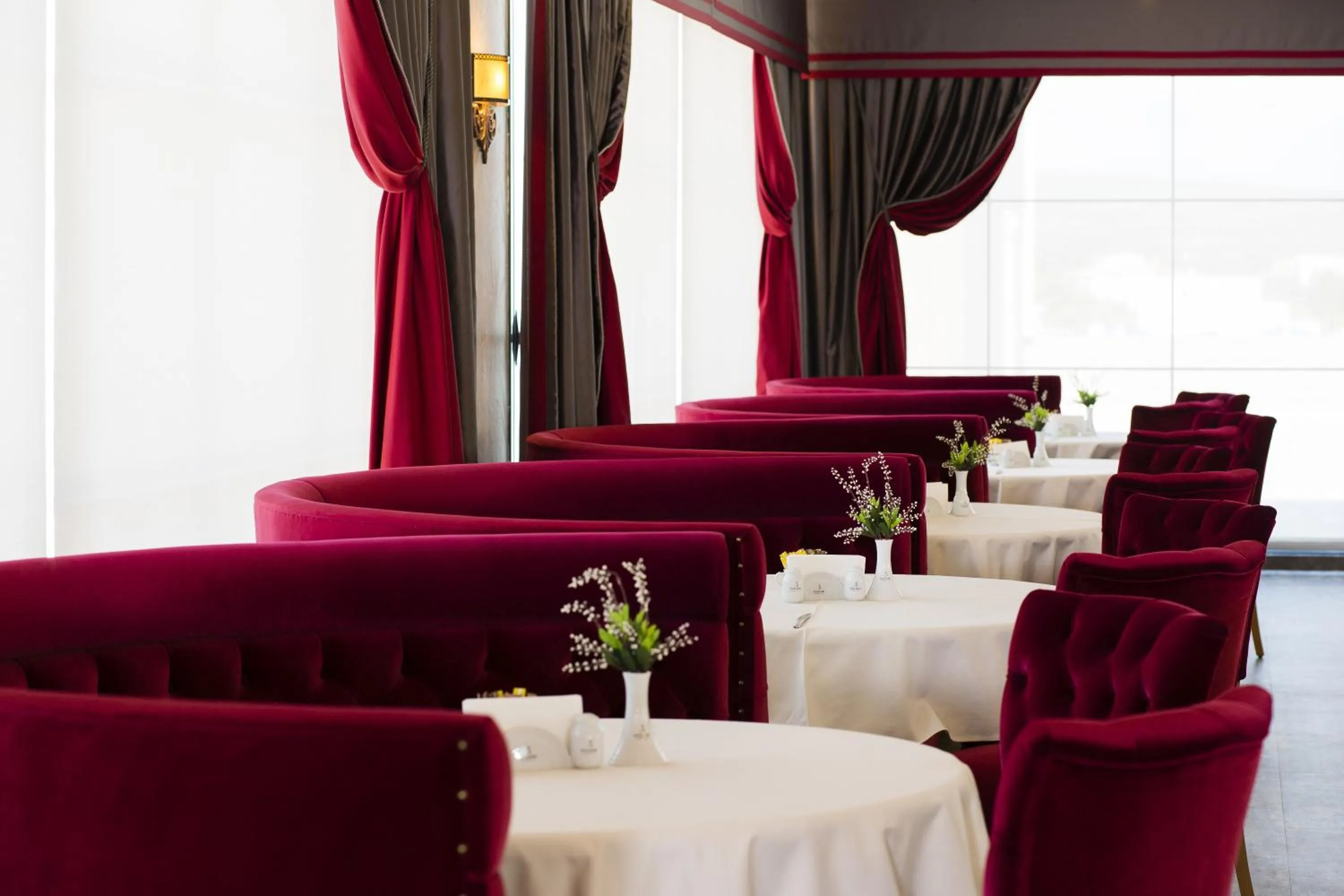 Restaurant/places to eat in Svalinn Hotel