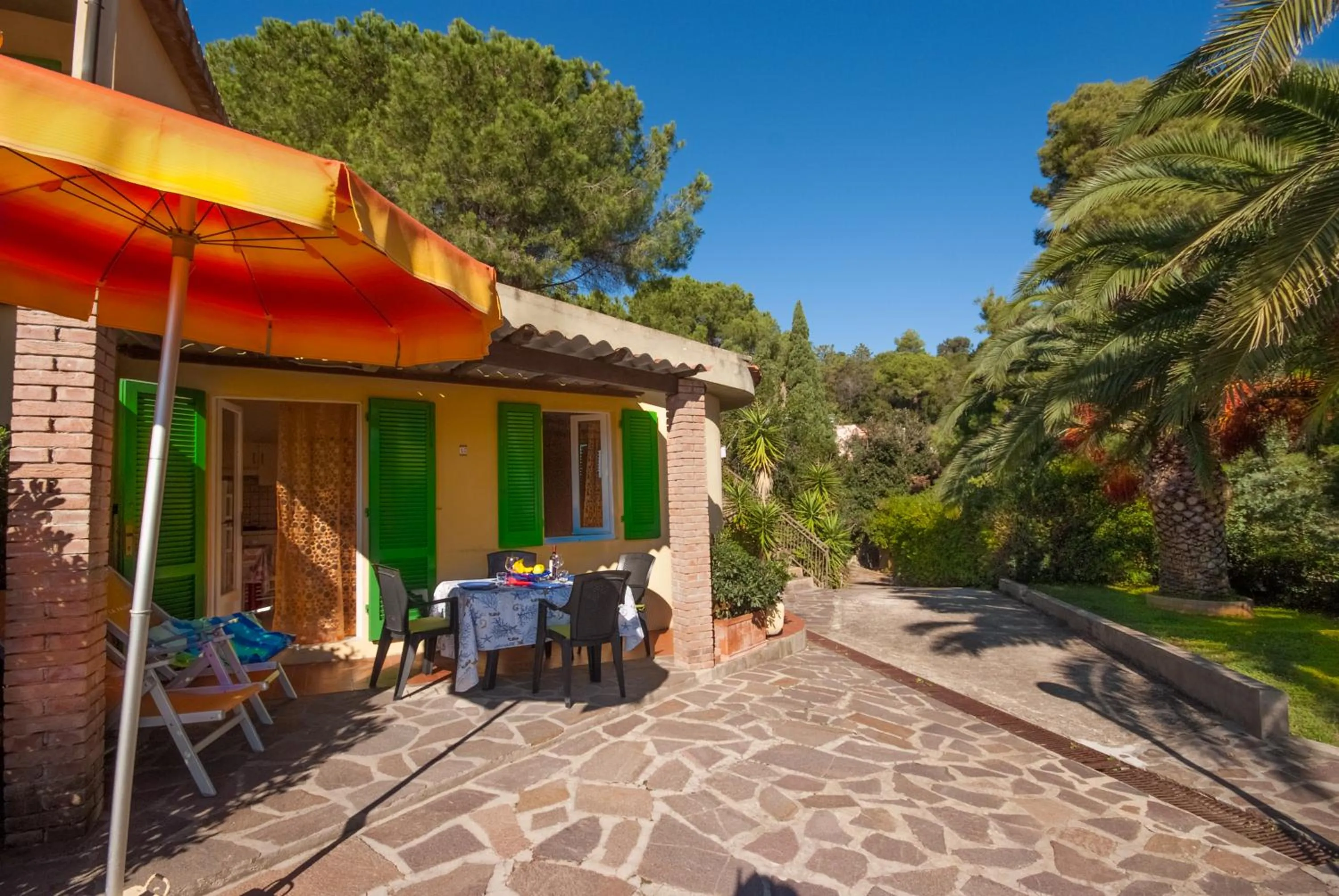 Patio in Residence La Valdana