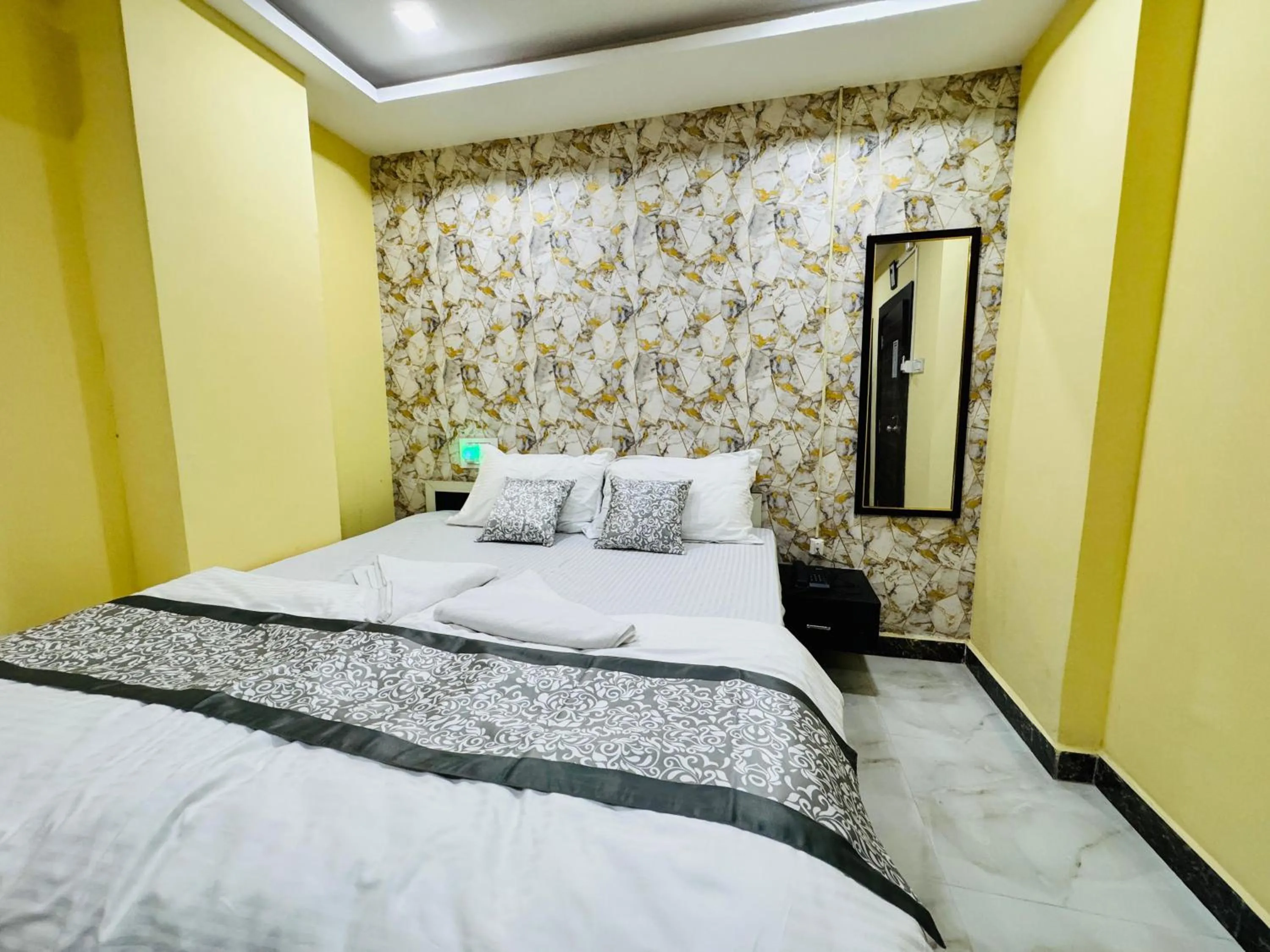 Deluxe King Room in HOTEL HYDERABAD PULSE
