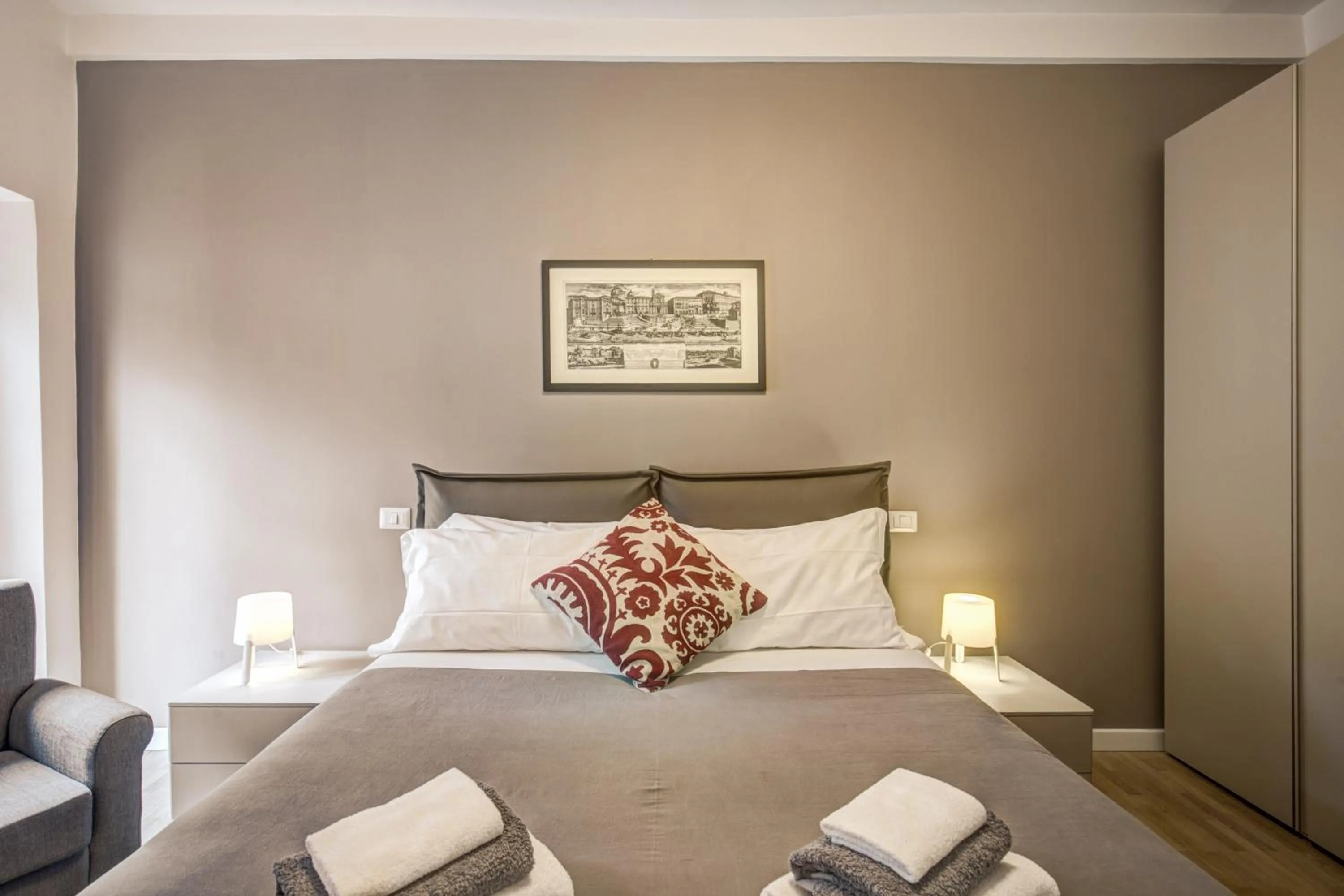 Bedroom, Bed in Orange Suites