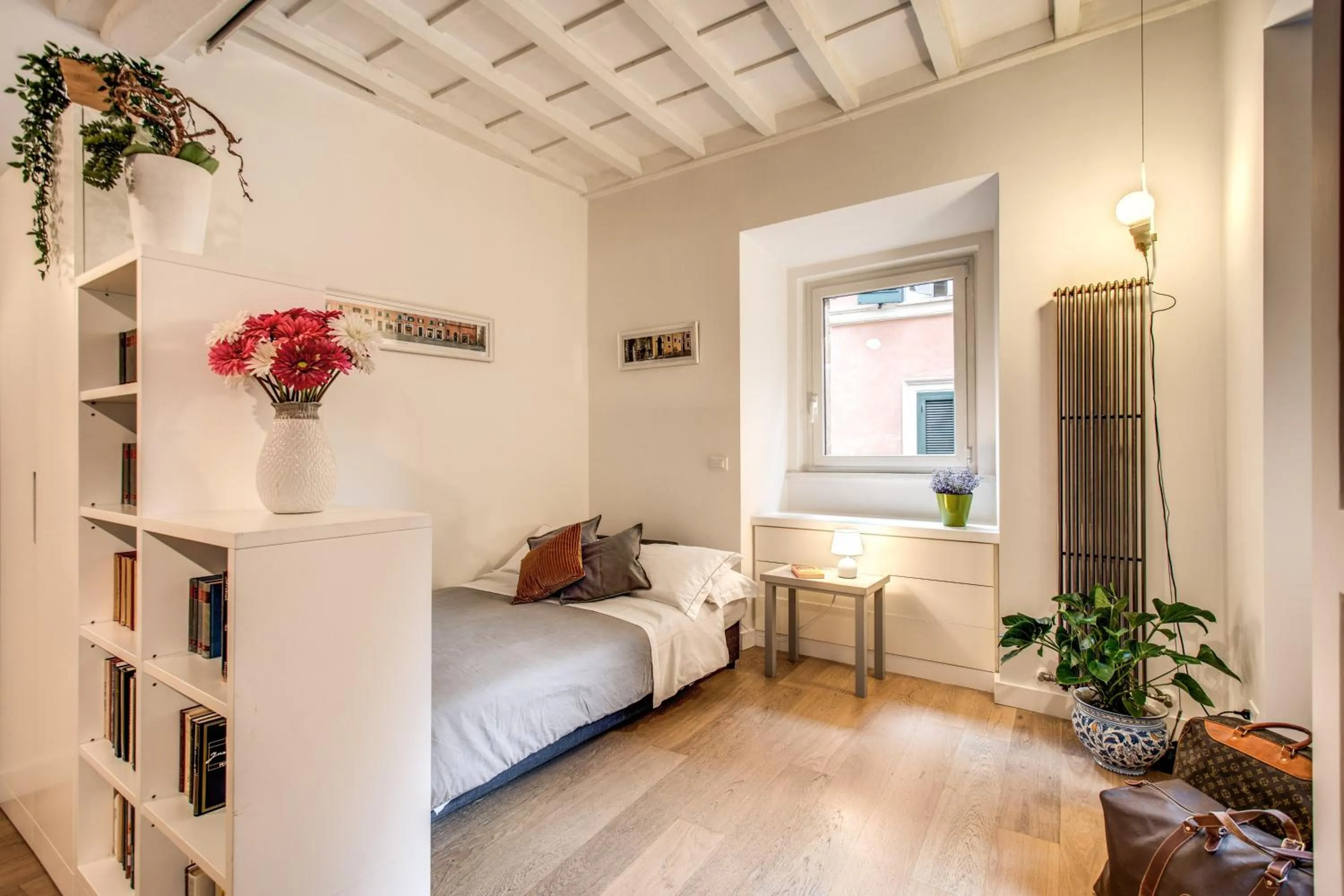Living room, Bed in Orange Suites