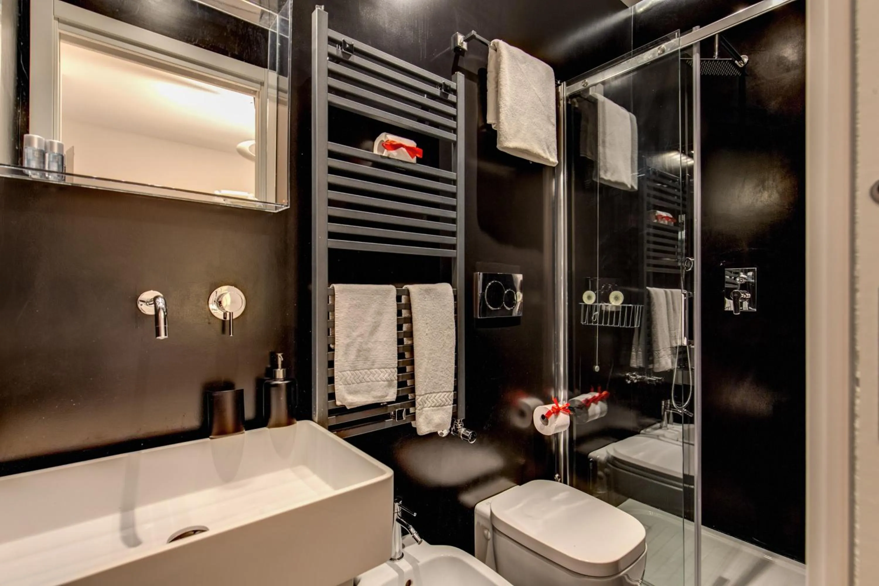 Bathroom in Orange Suites