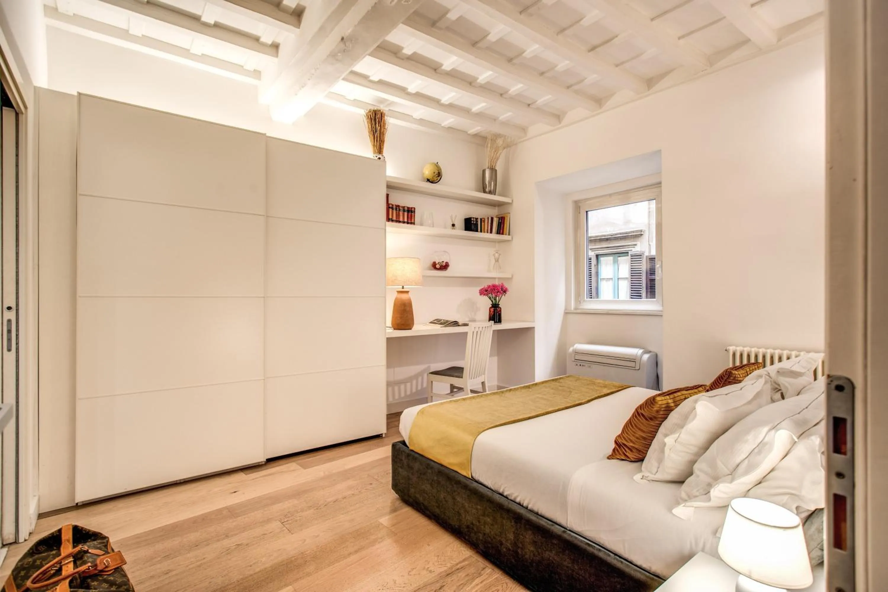 Bedroom, Bed in Orange Suites