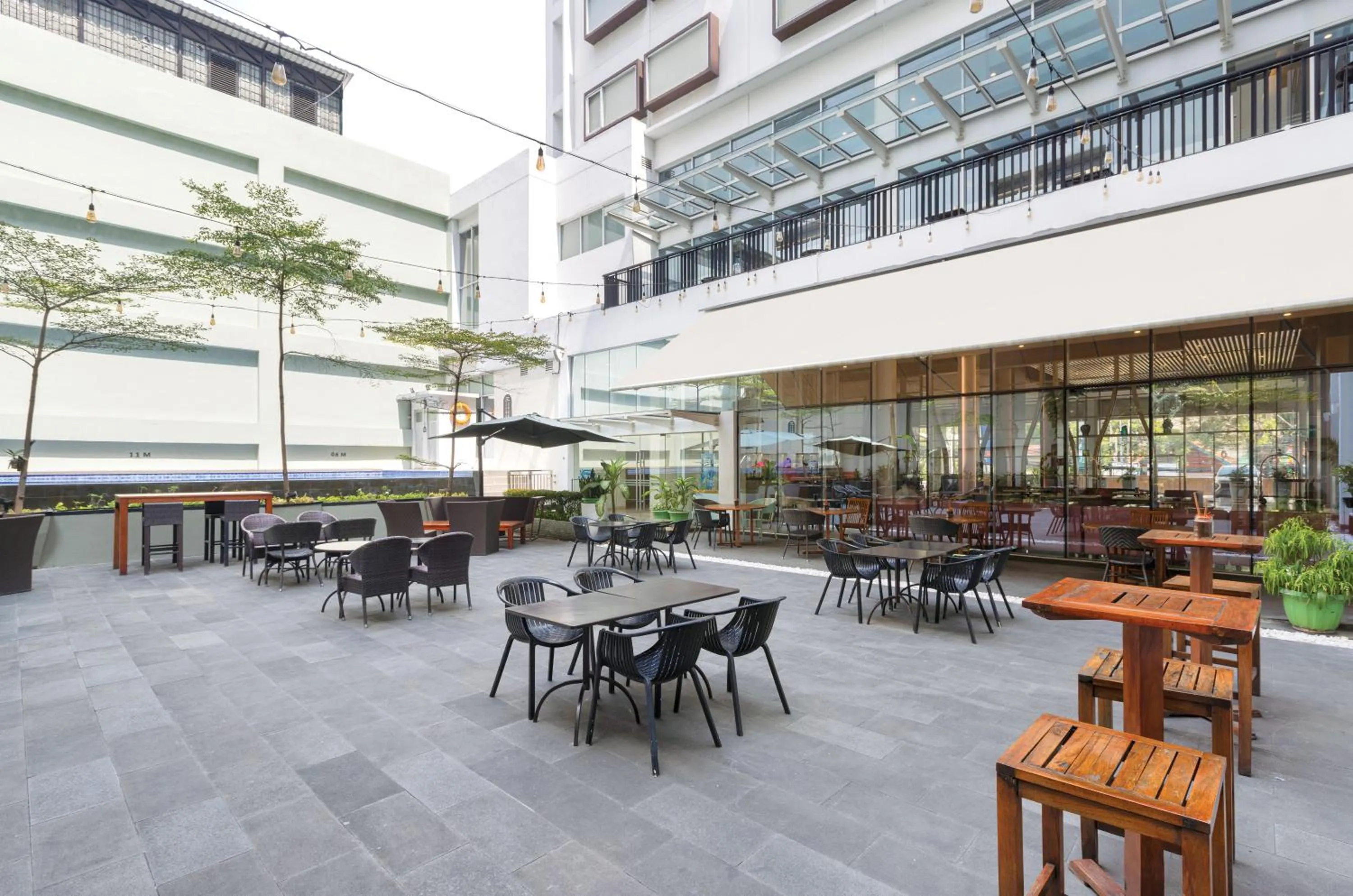 Restaurant/places to eat in Artotel Harmoni Jakarta