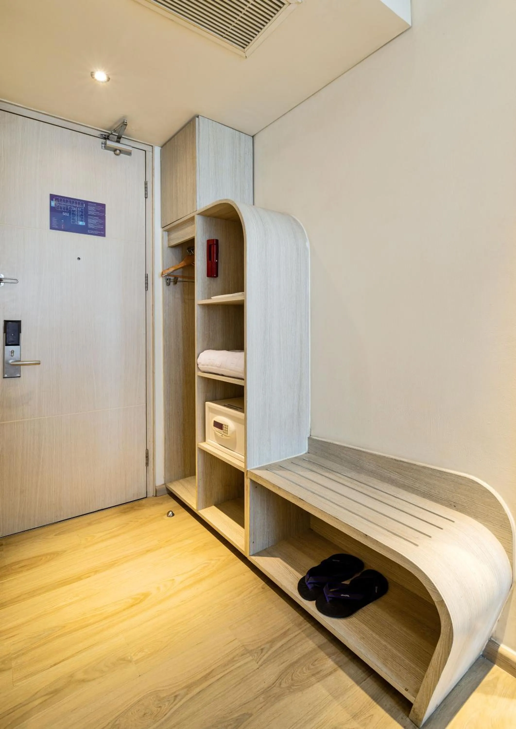 safe, Bed in Artotel Harmoni Jakarta