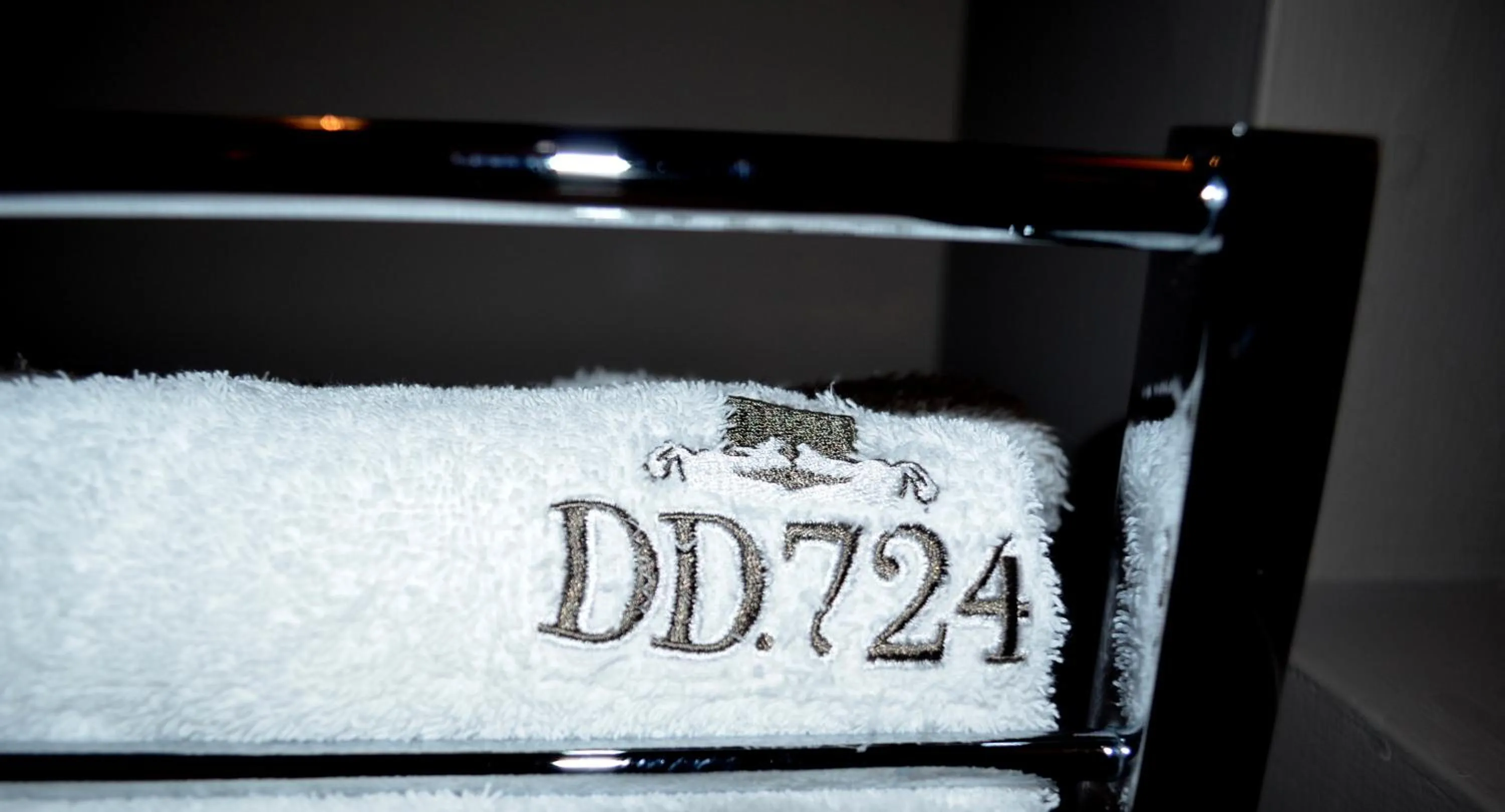 Decorative detail in Charming House DD724