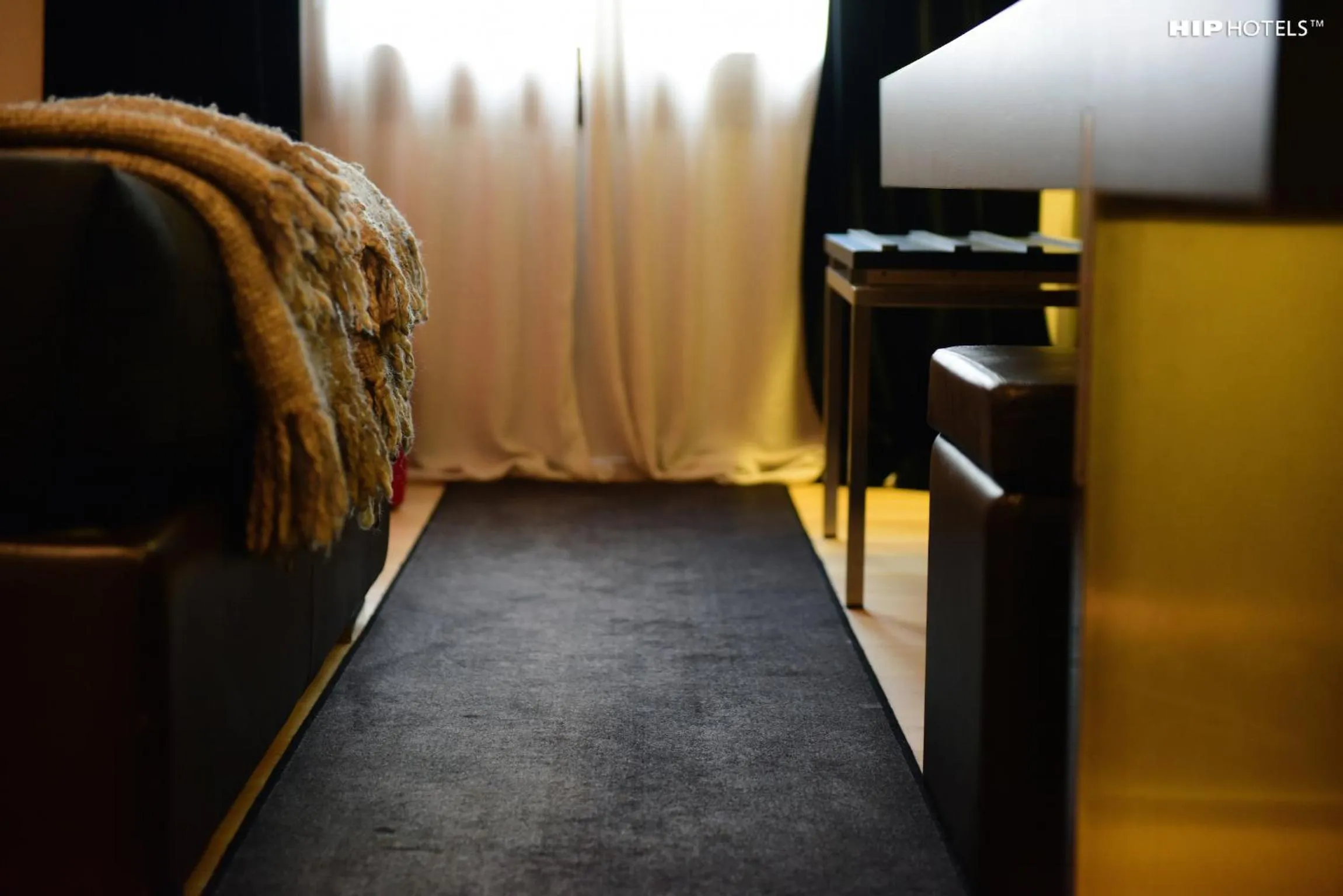 Bedroom, Bed in Charming House DD724