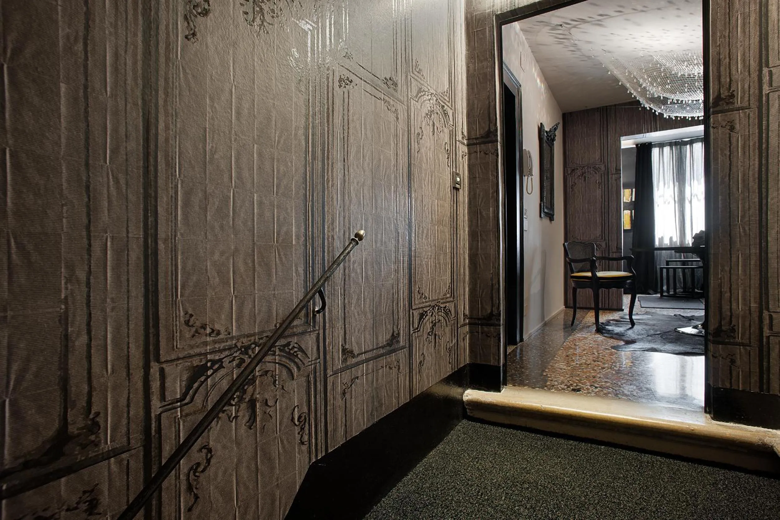 Communal lounge/ TV room in Charming House DD724