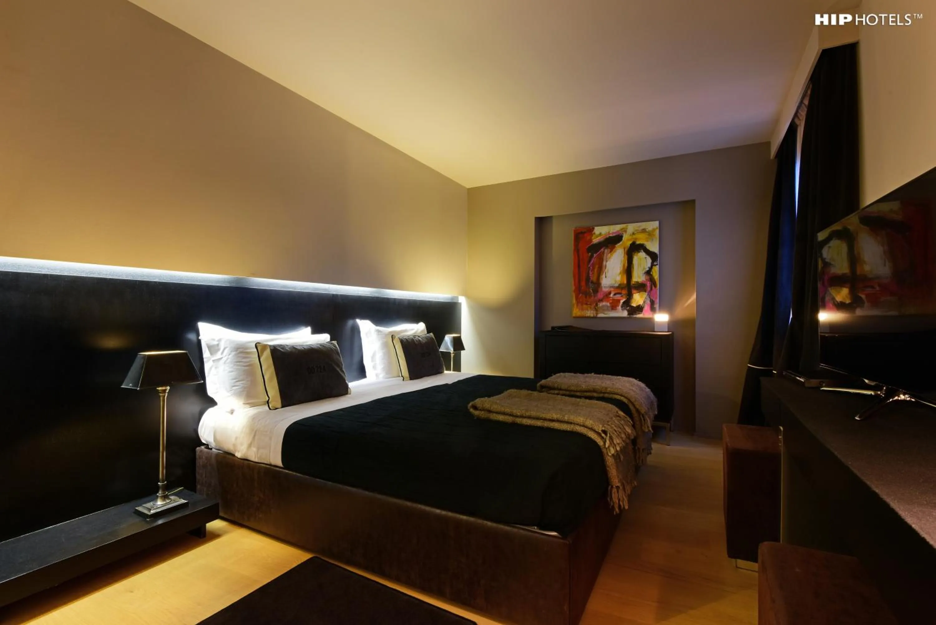 Photo of the whole room, Bed in Charming House DD724