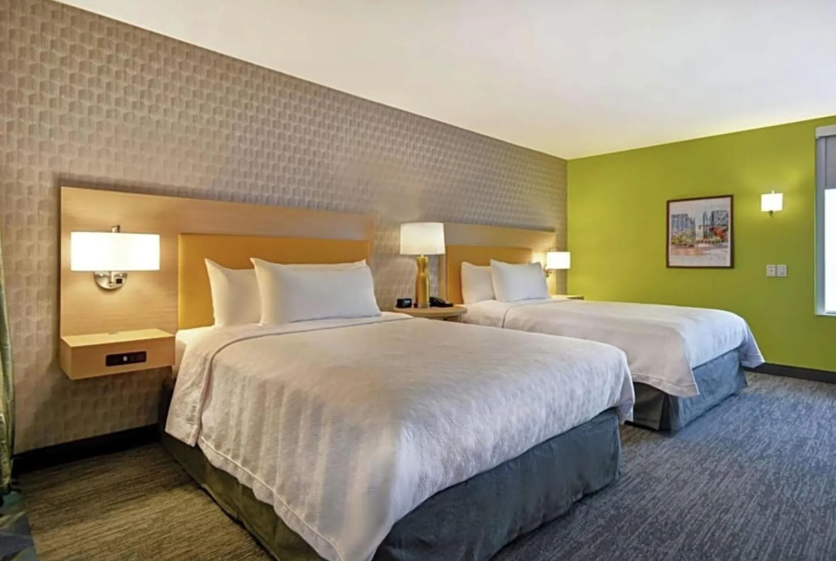 Bed in Home2 Suites By Hilton Taylor